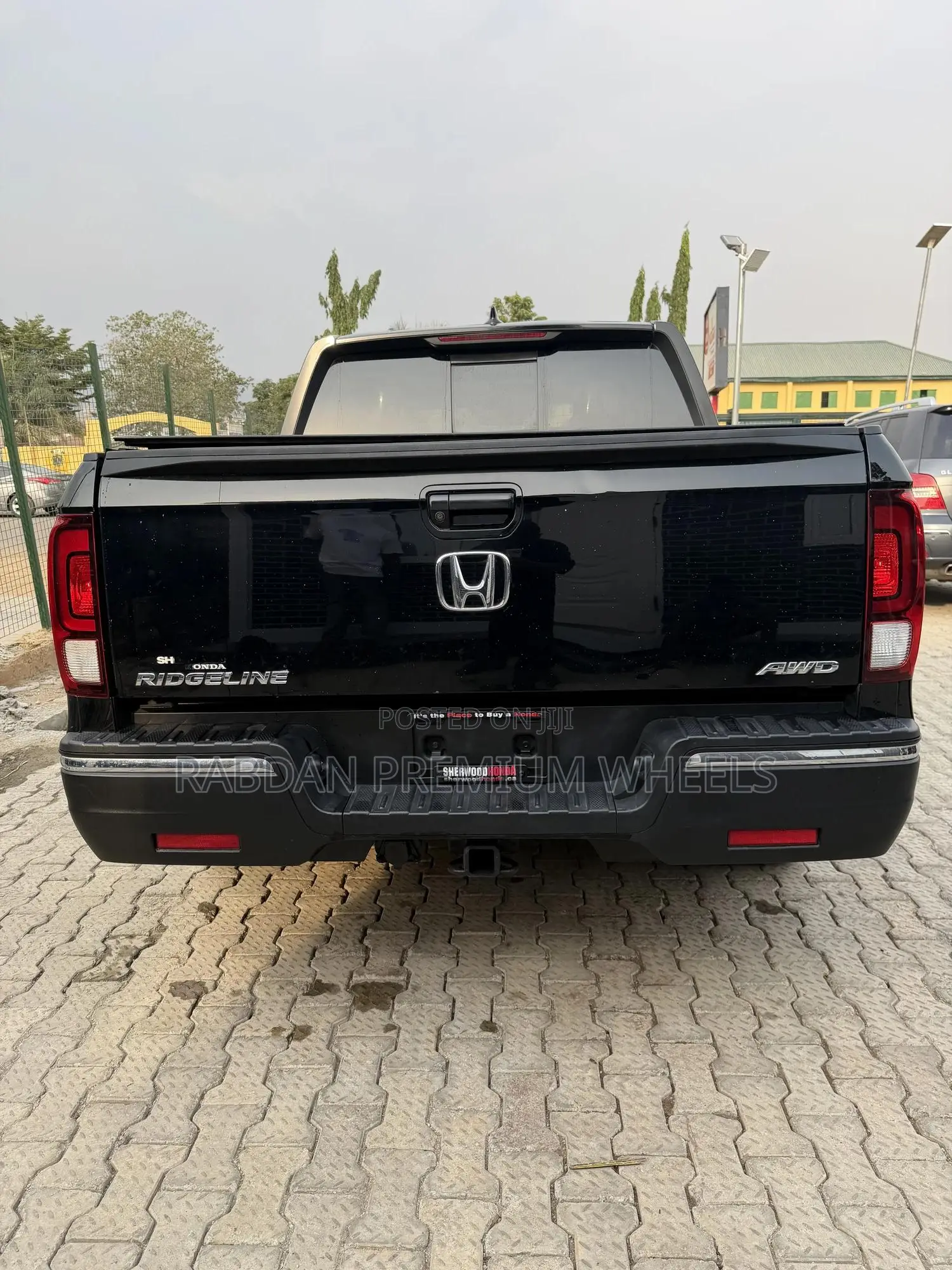 Honda Ridgeline RTS FWD Crew Cab 125.2 in. WB 2017 Black