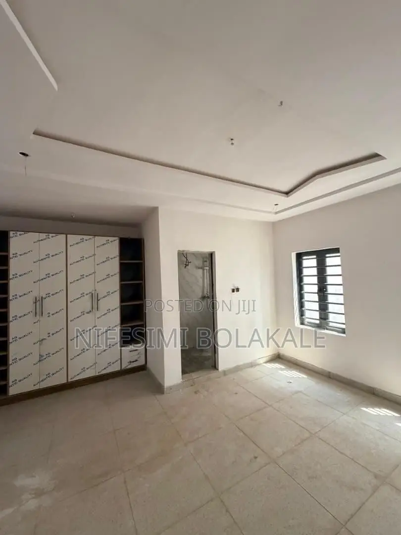 3bdrm Duplex in Kolapo Ishola Gra, for sale