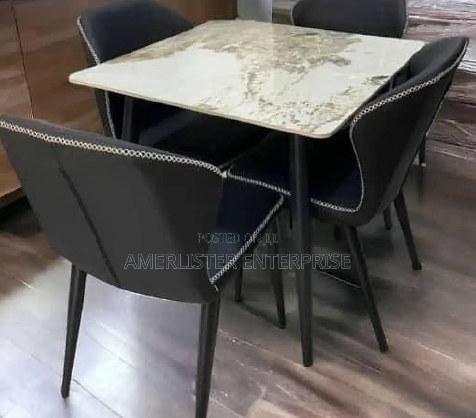High Quality Marble Top 4-Seater Dining Set