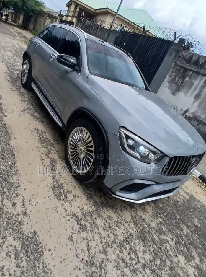 Mercedes-Benz GLC-Class 2017 Gray