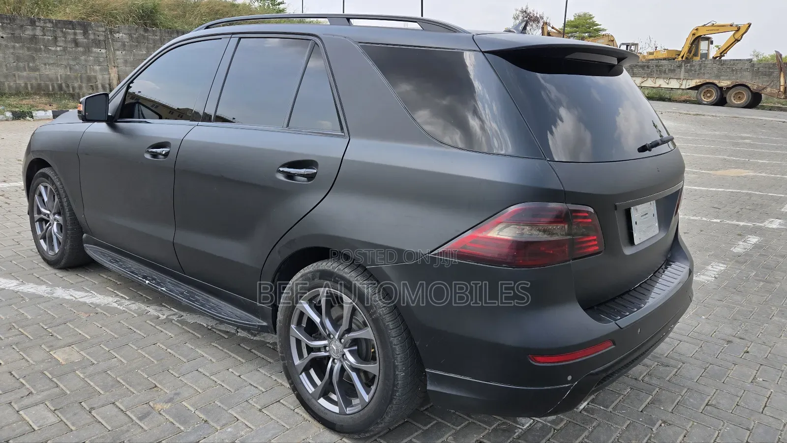 Mercedes-Benz M Class ML63 AMG 4dr SUV AWD (5.5L 8cyl Turbo 7A) 2015