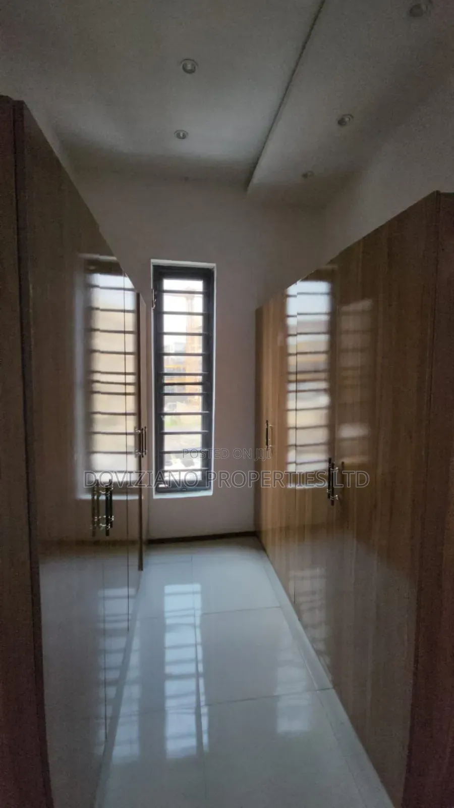 4bdrm Duplex in Lekki Phase 1 for rent