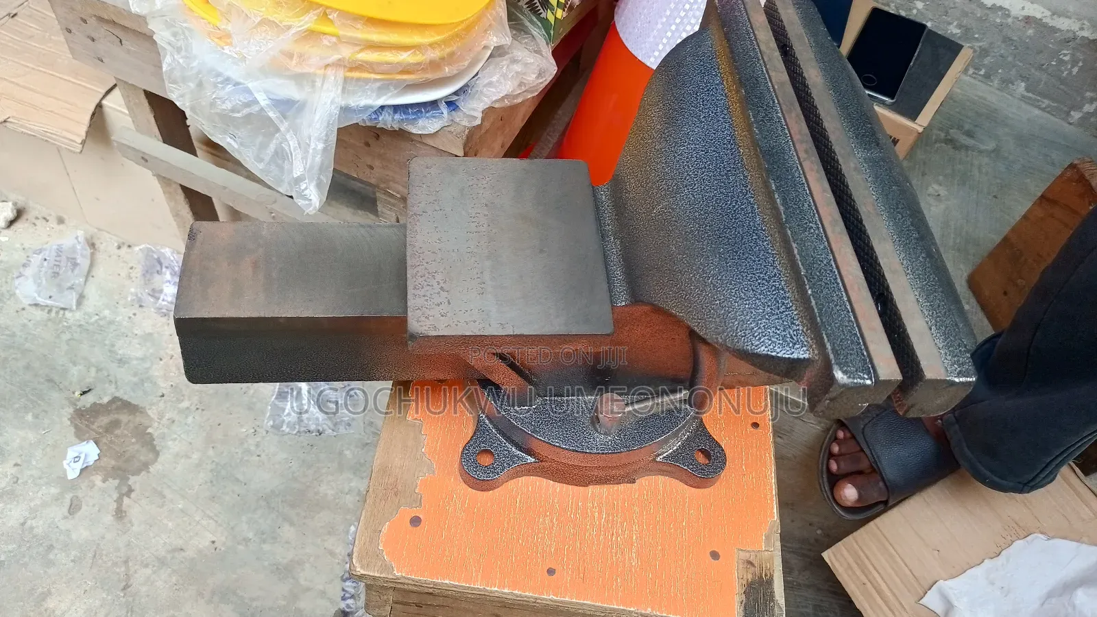 12 Inches Vice