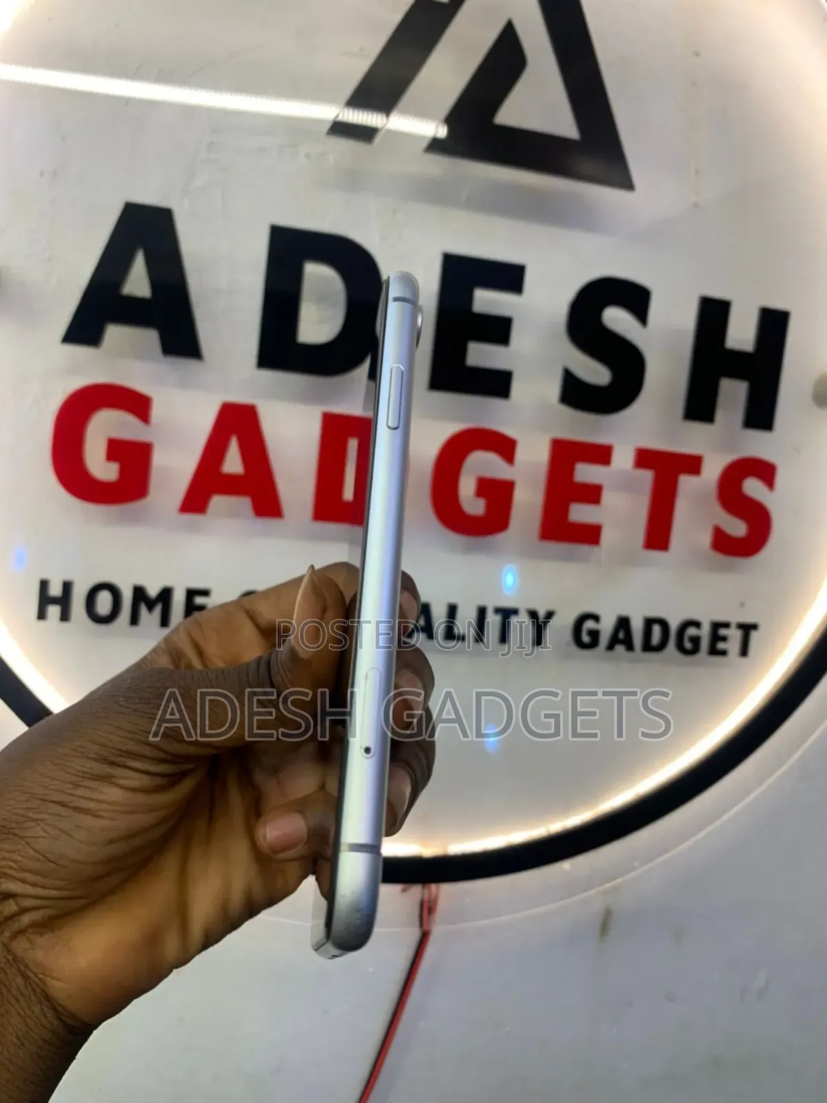 Apple iPhone XR 64 GB White