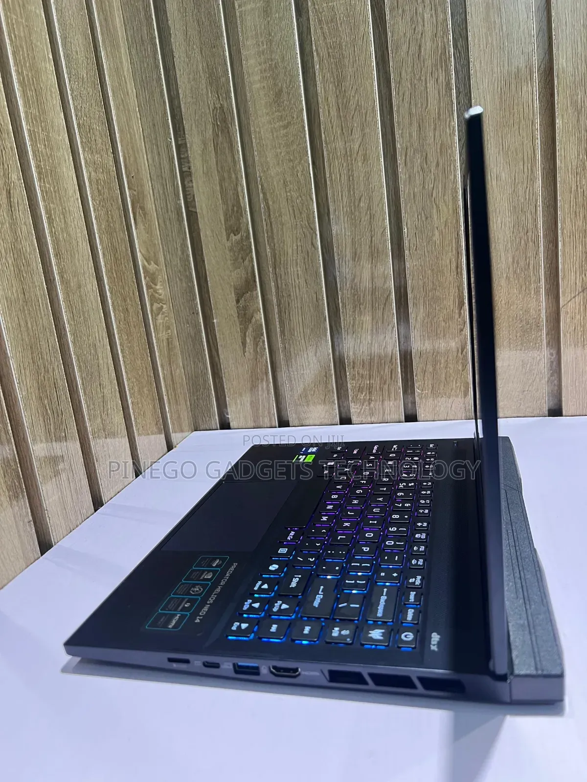 Laptop Acer Predator Helios Neo 14 16GB Intel Core Ultra 7 SSD 1T