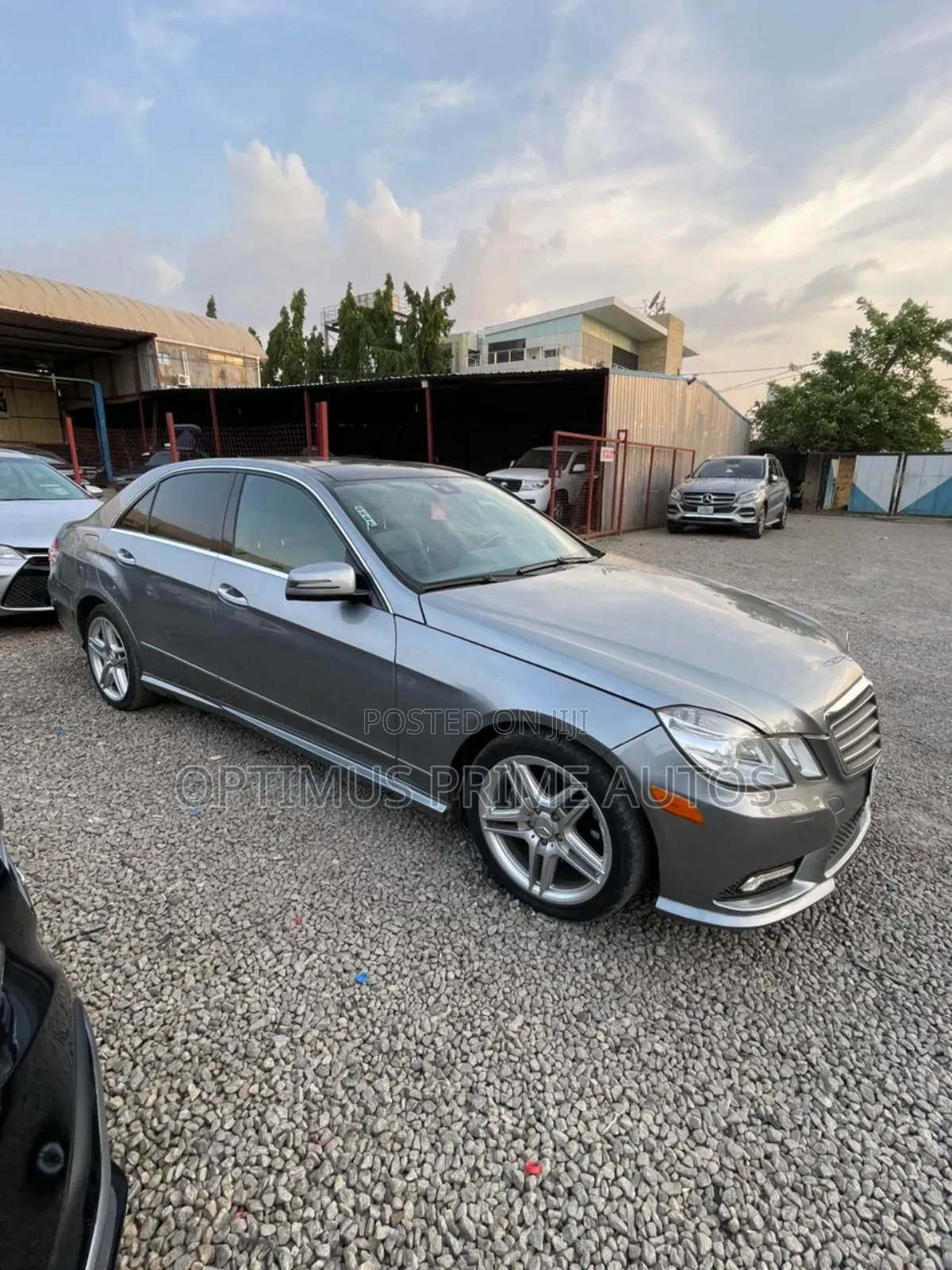 Mercedes-Benz E350 Base 4Matic Sedan AWD (3.5L 6cyl 7A) 2010 Gray