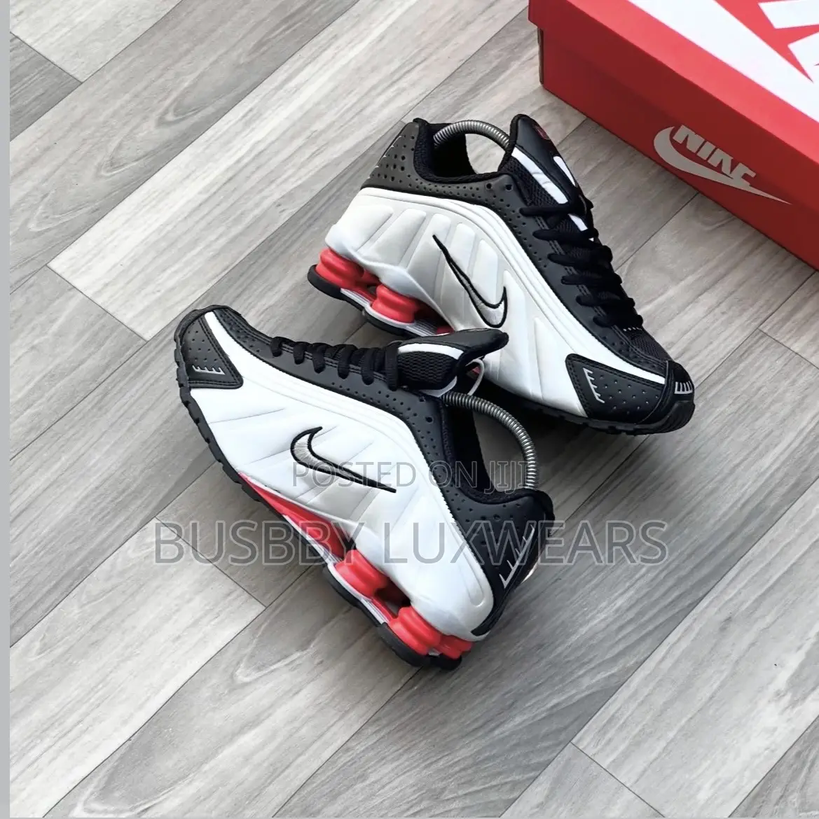 Nike Shox R4 Sneakers for Men