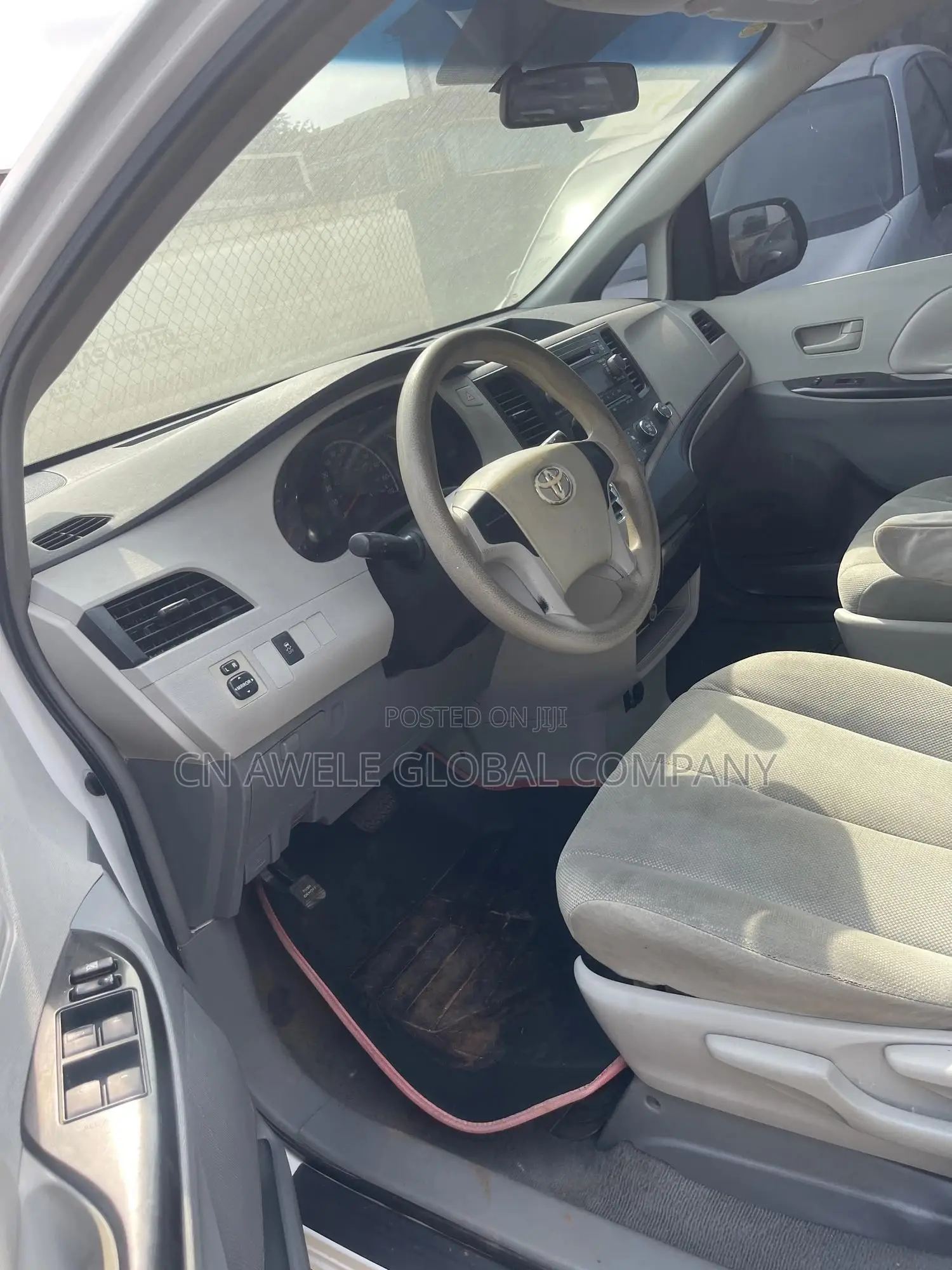 Toyota Sienna 2015 White