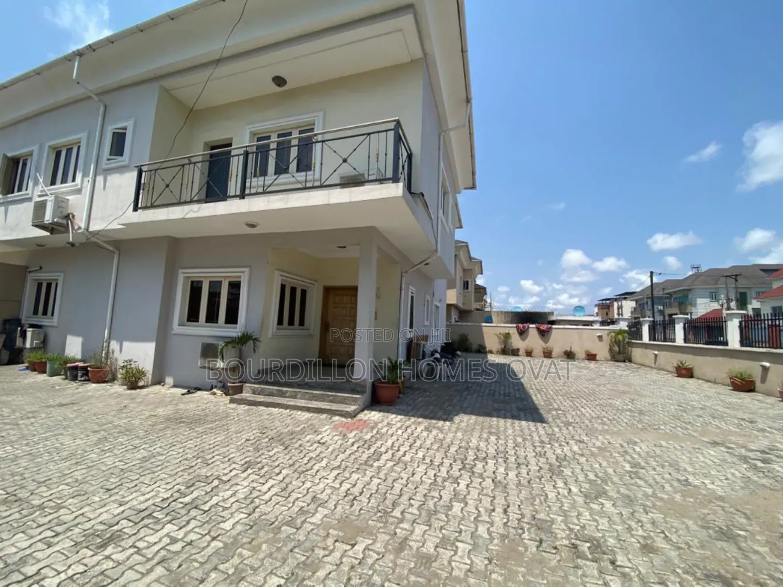 5bdrm Duplex in Lekki Phase 1 for rent