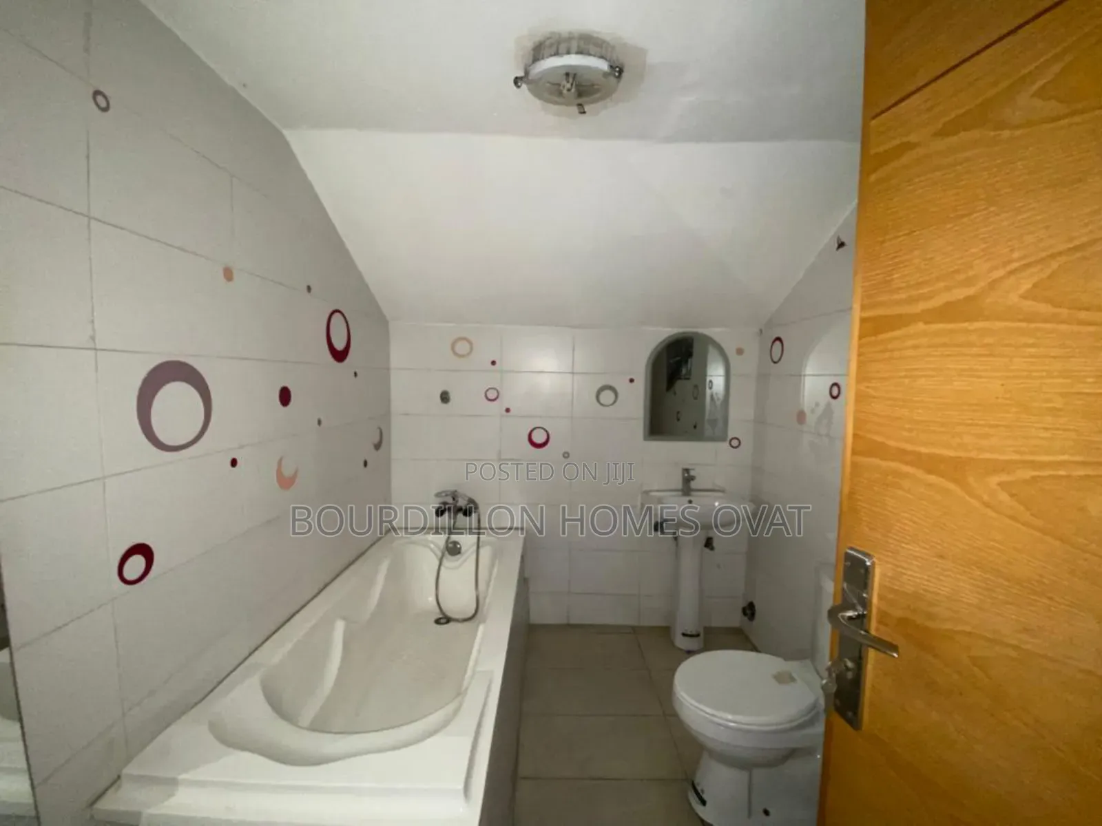 5bdrm Duplex in Lekki Phase 1 for rent