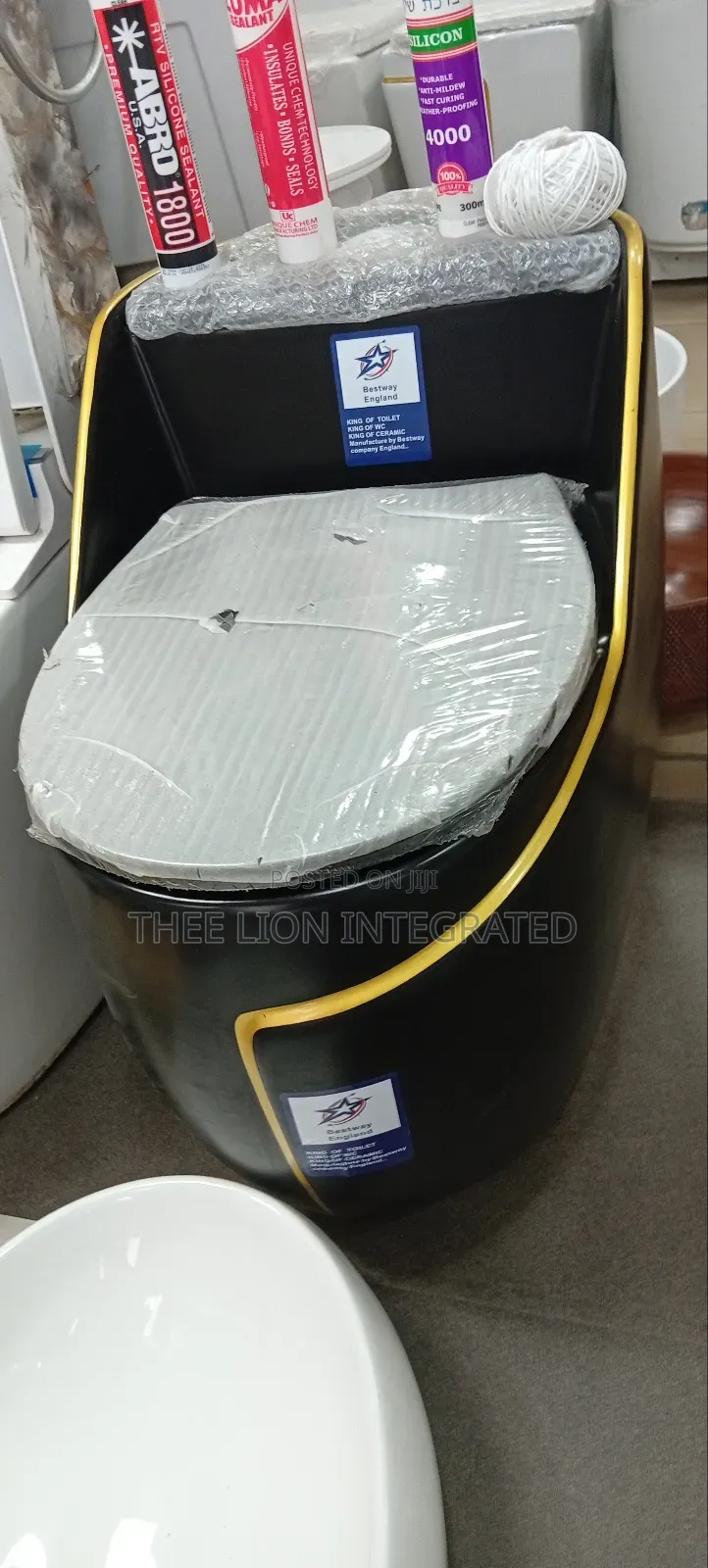 One-Piece Water Closet (Toilet) Black and Gold Executive Design