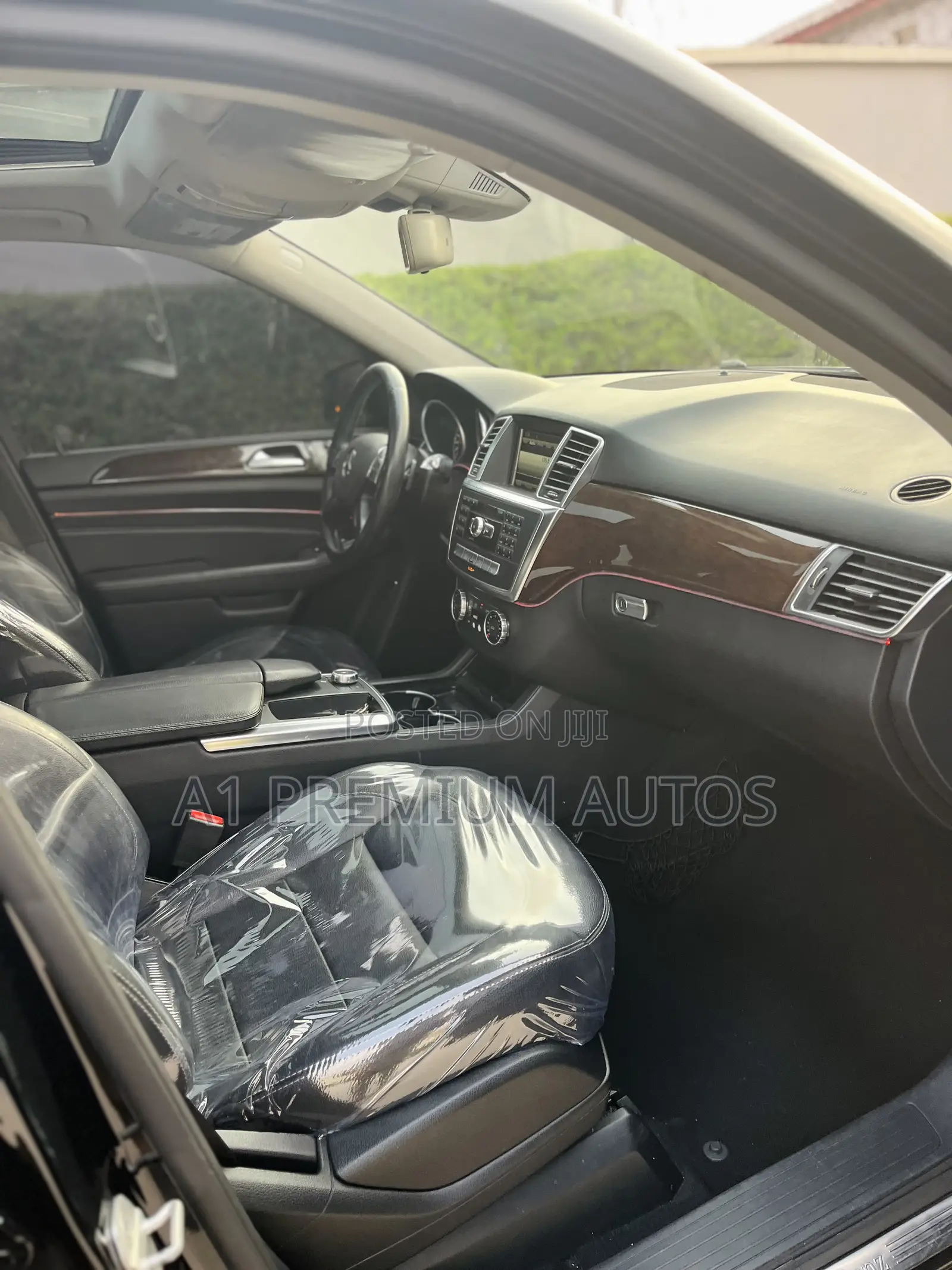 Mercedes-Benz M Class ML350 4MATIC 4dr SUV AWD (3.5L 6cyl 7A) 2014