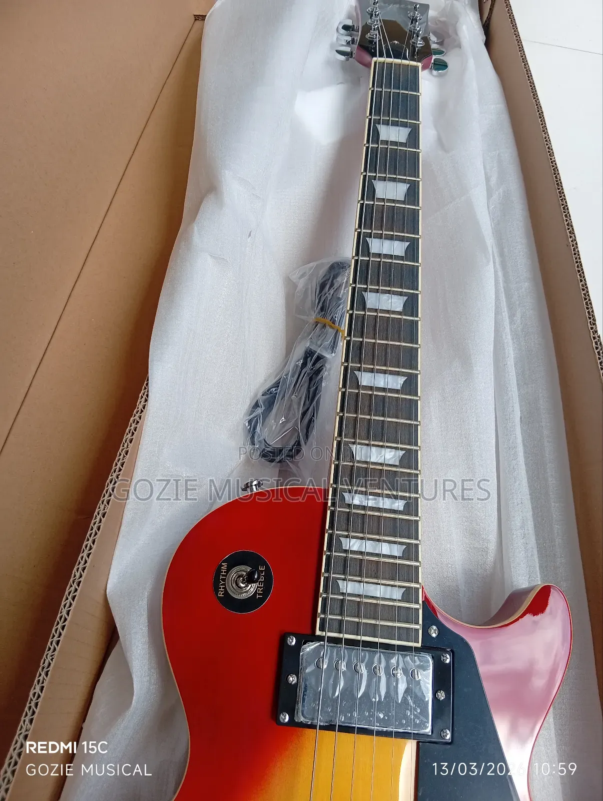 A Very High Quality Gibson Electric Lead Guitar With Sweet Sound.