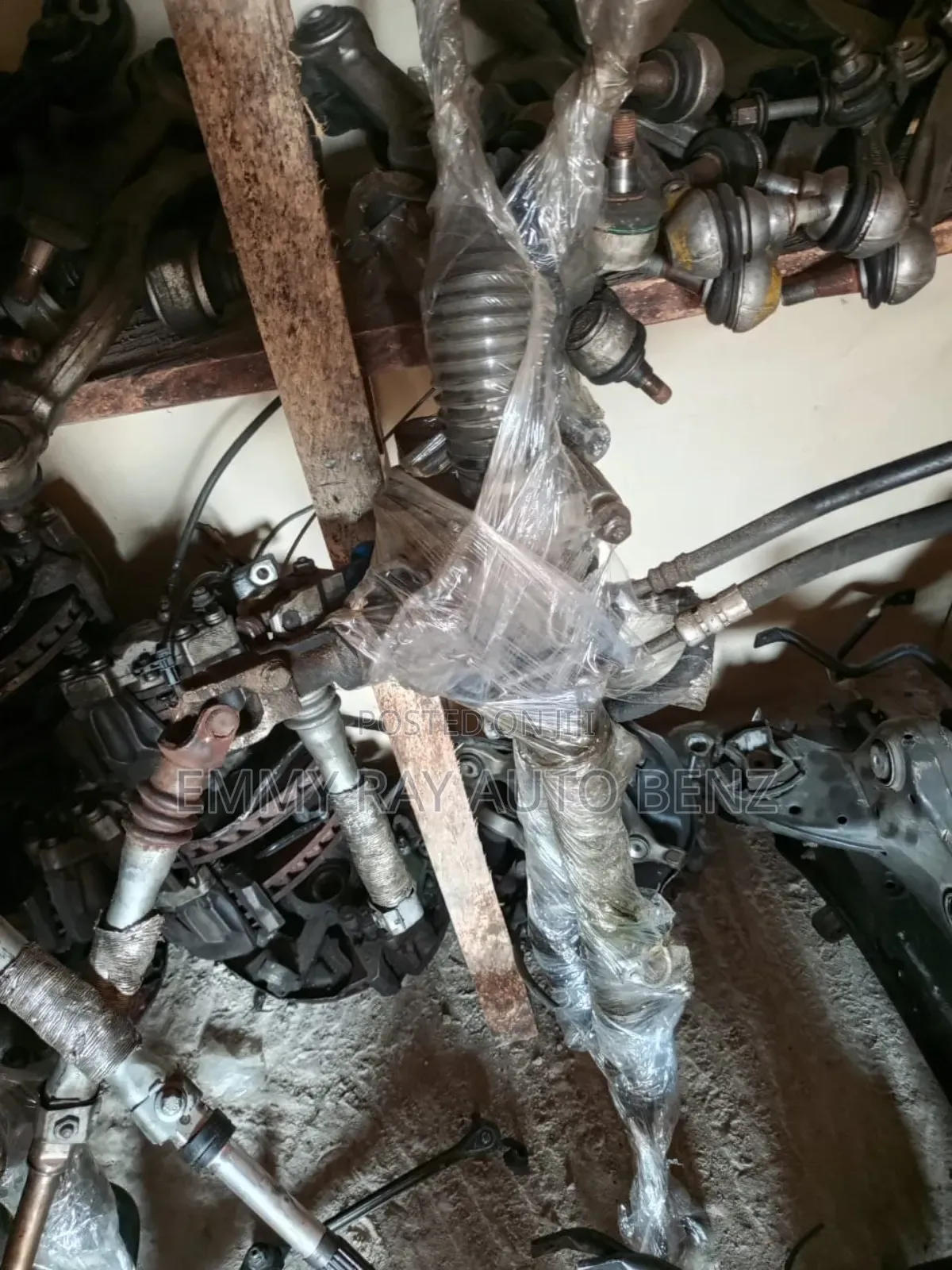 All Type Mercedes Parts Such as the Large Parts