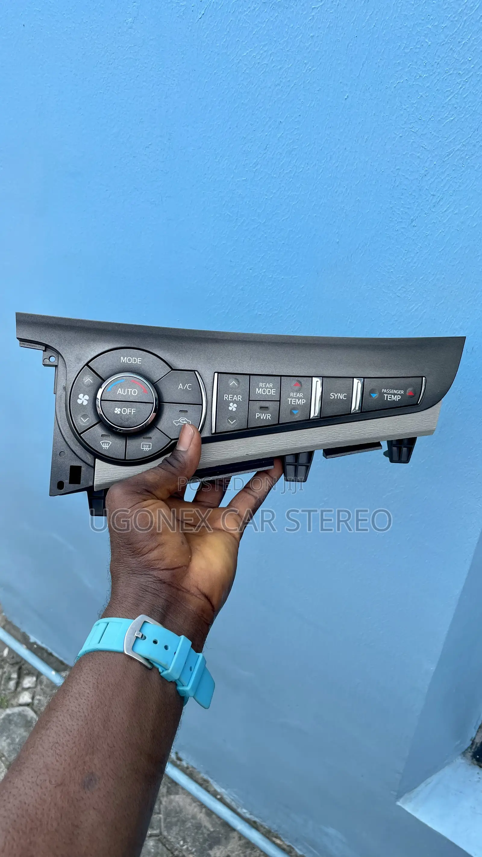 2011-15 Toyota Sienna a/C Control Panel