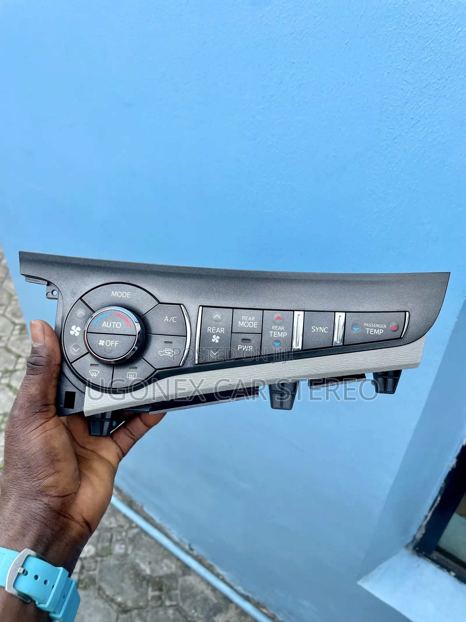 2011-15 Toyota Sienna a/C Control Panel