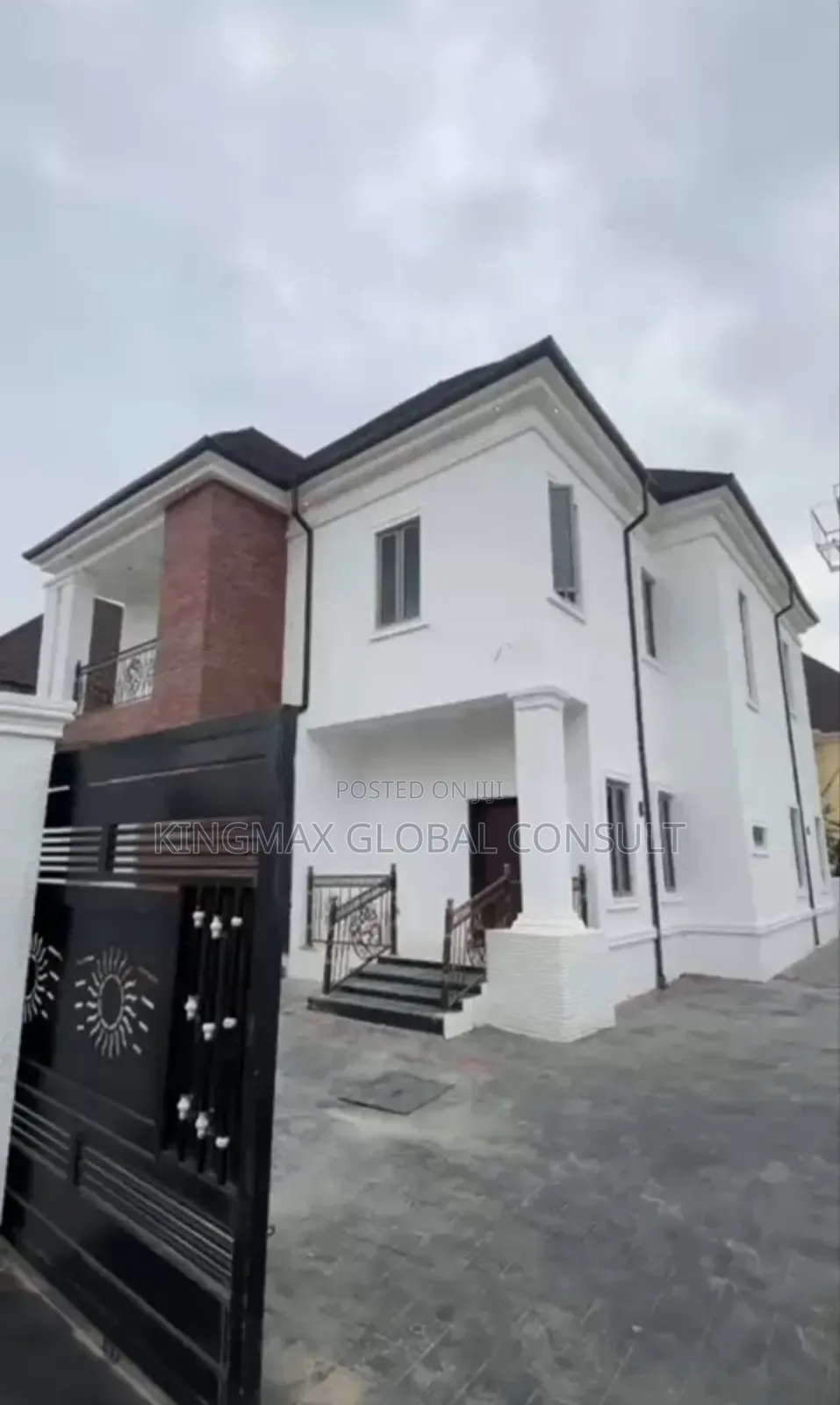 5bdrm Duplex in Lugbe Abuja for sale