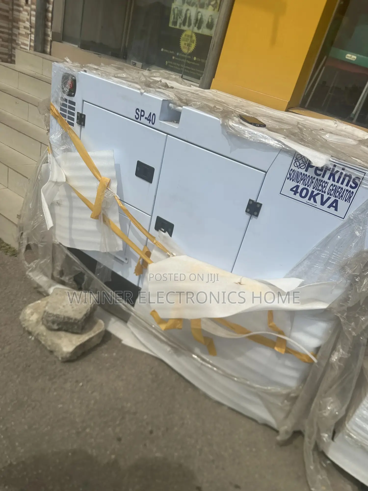 England Perkins 40kva Soundproof Diesel Generator With 2years Warrant