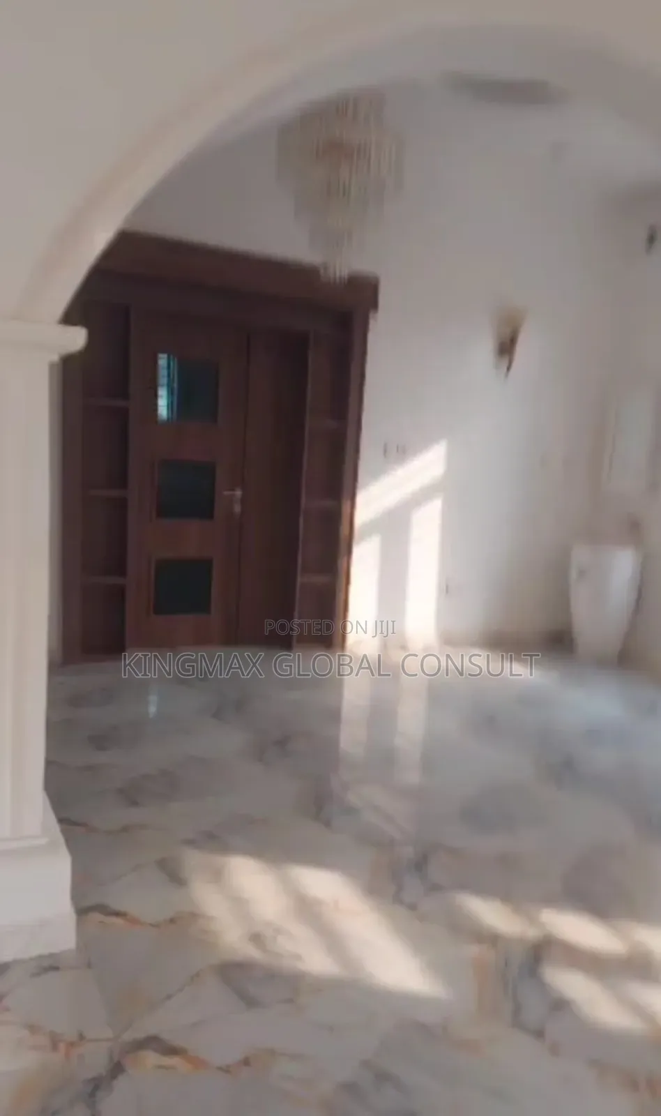 6bdrm Penthouse in Lugbe Abuja for sale