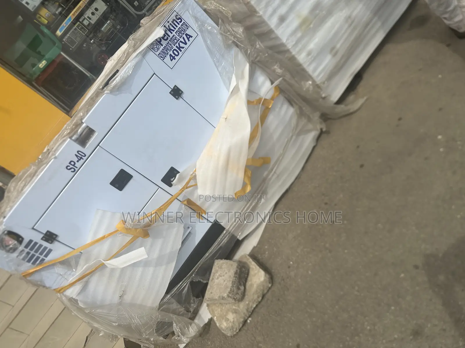 40kva England Perkins Soundproof Generator With 2years Warranty