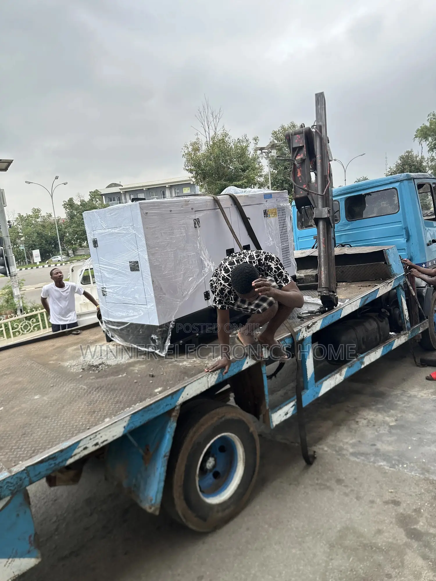 Mikano 30kva Brand New Perkins Soundproof Generator