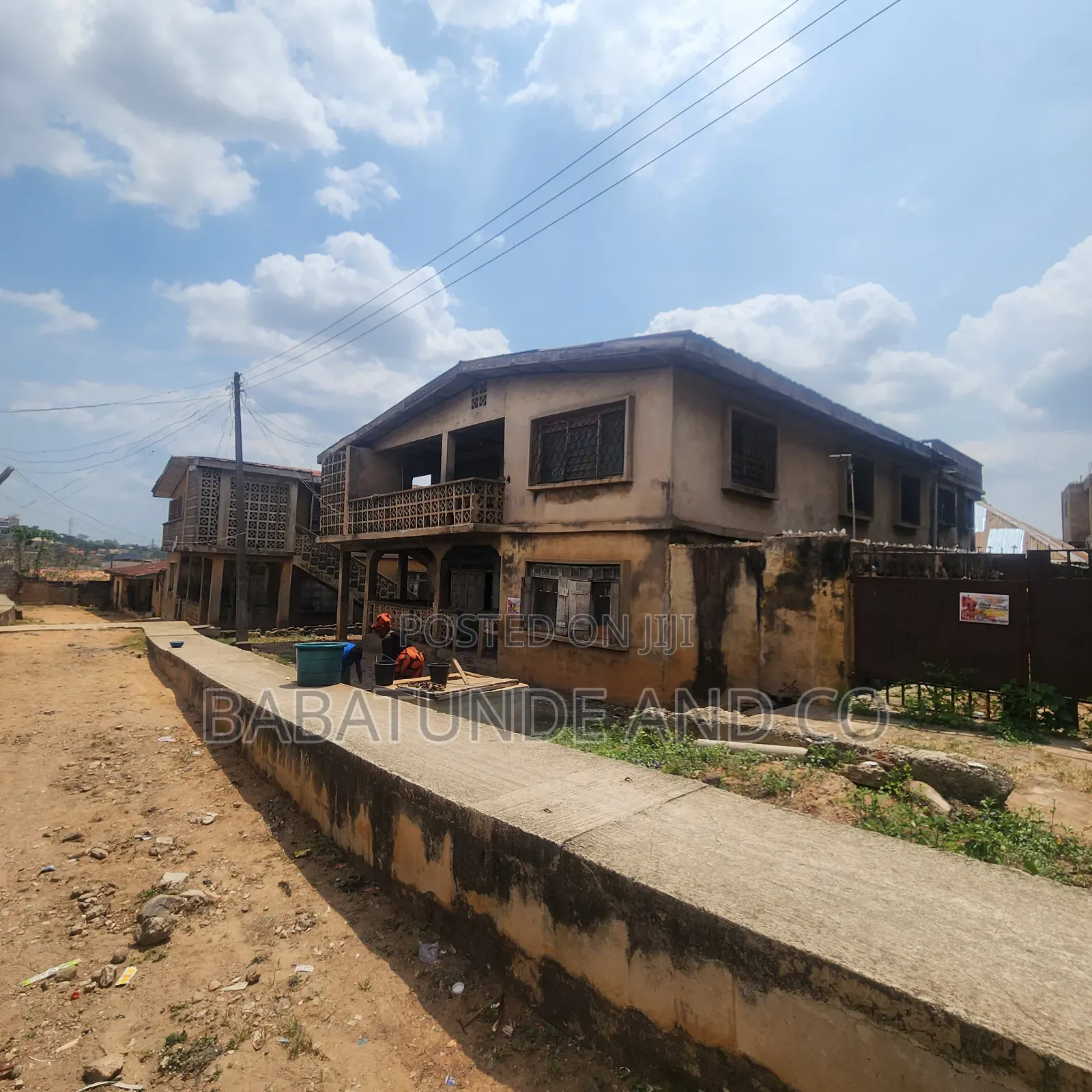 20bdrm Block of Flats in CHallenge / Ibadan for sale