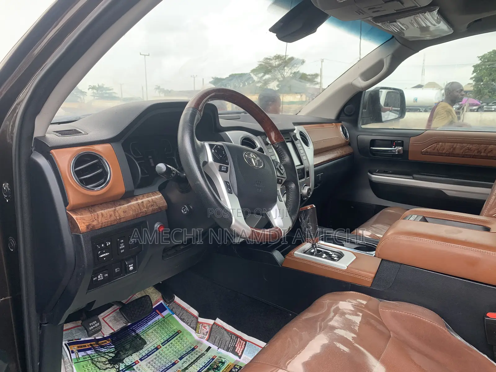 Toyota Tundra Limited 5.7L V8 4x2 Double Cab 6.6 ft. box 145.7 in. WB