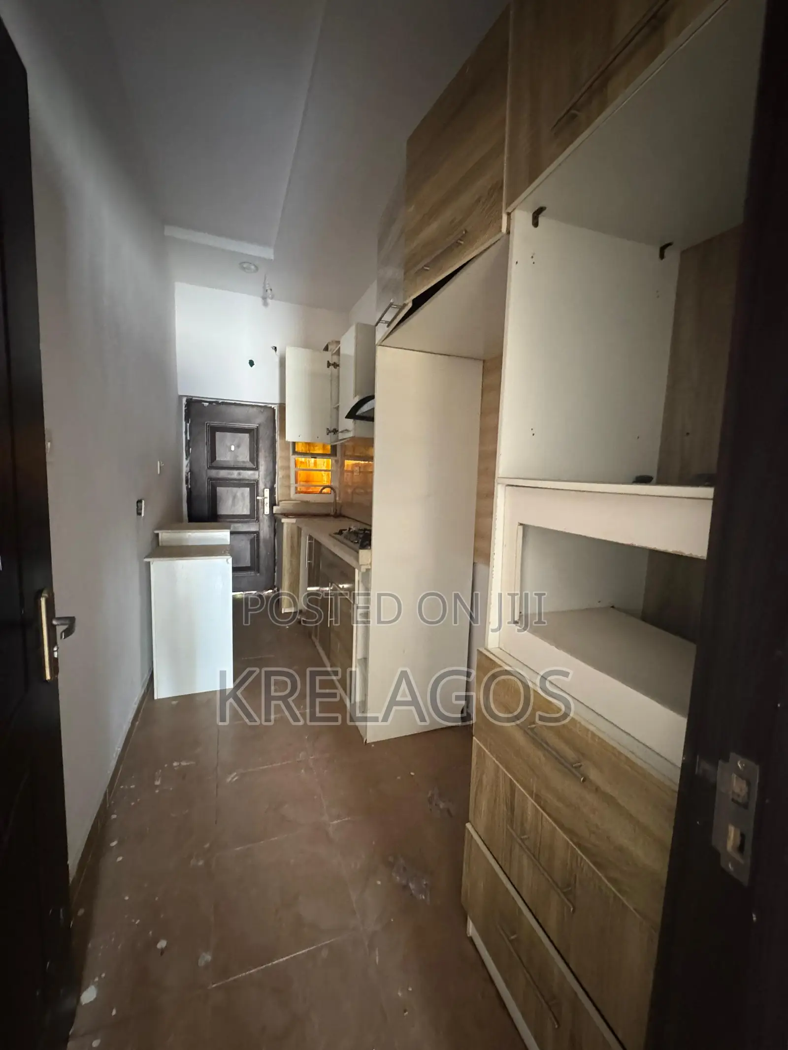 3bdrm Duplex in Ikota for sale