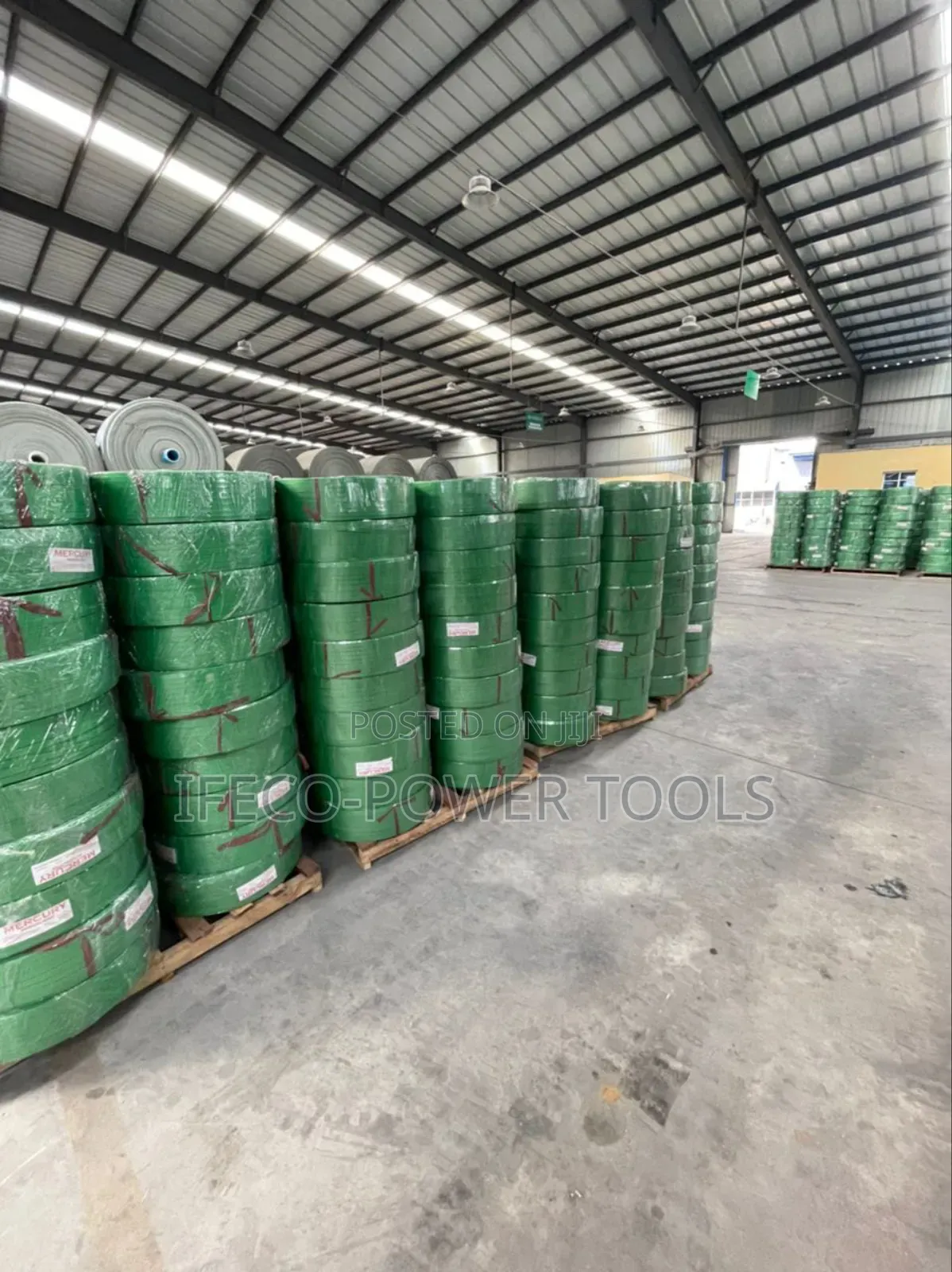Green Pet (Polyethylene Terephthalate) Strapping Band, an Industrial