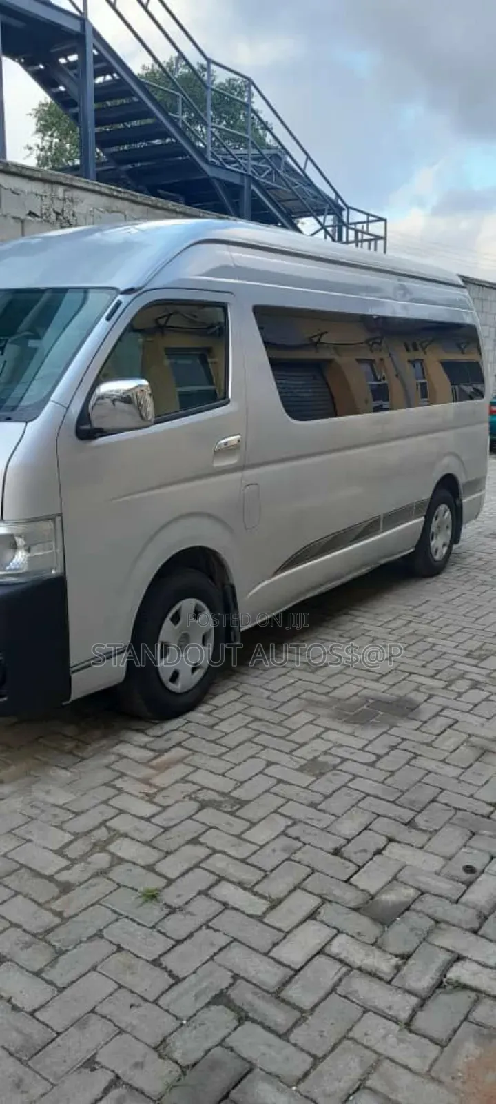 Toyota HiAce 2018 Silver