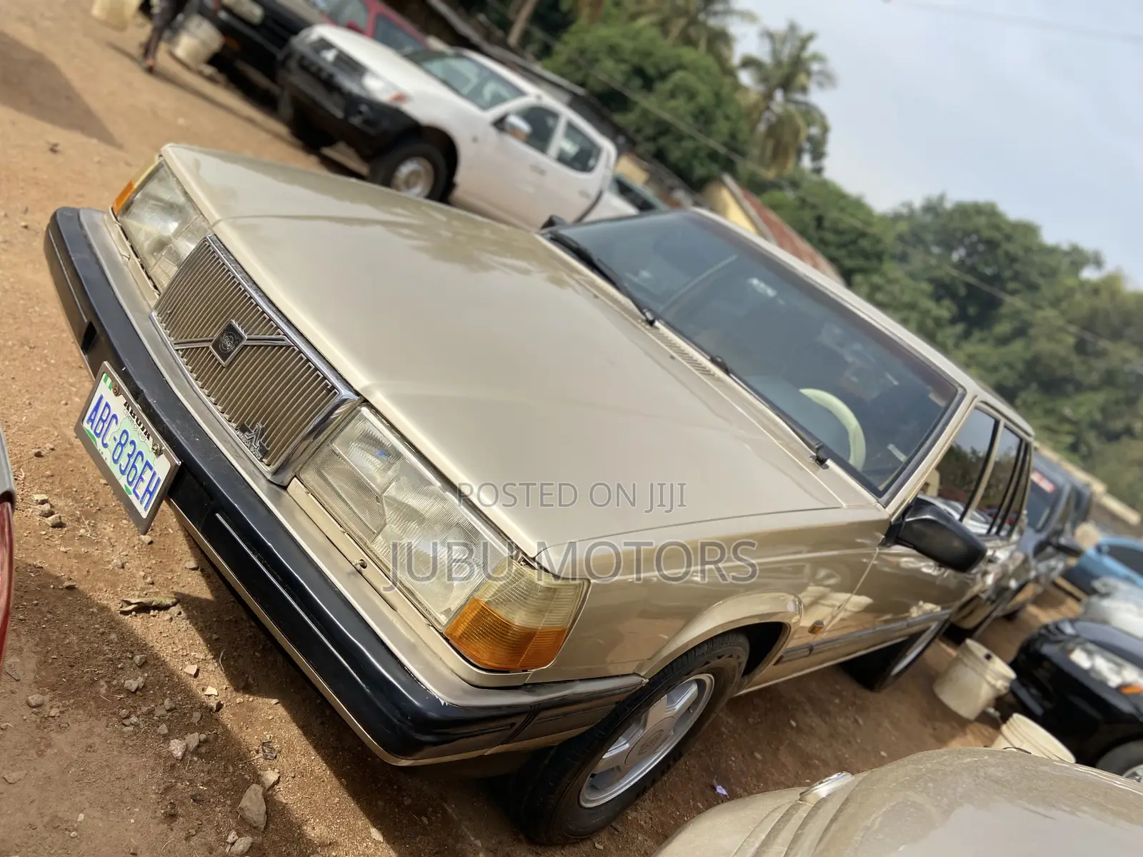 Volvo 960 Level II Sedan 1994 Gold