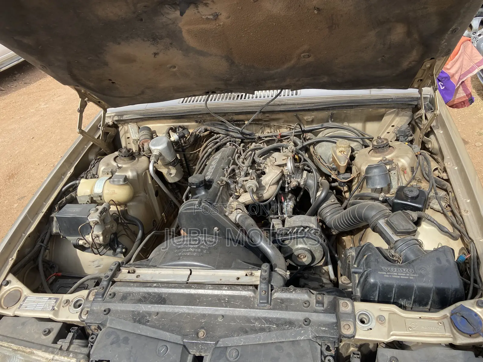 Volvo 960 Level II Sedan 1994 Gold