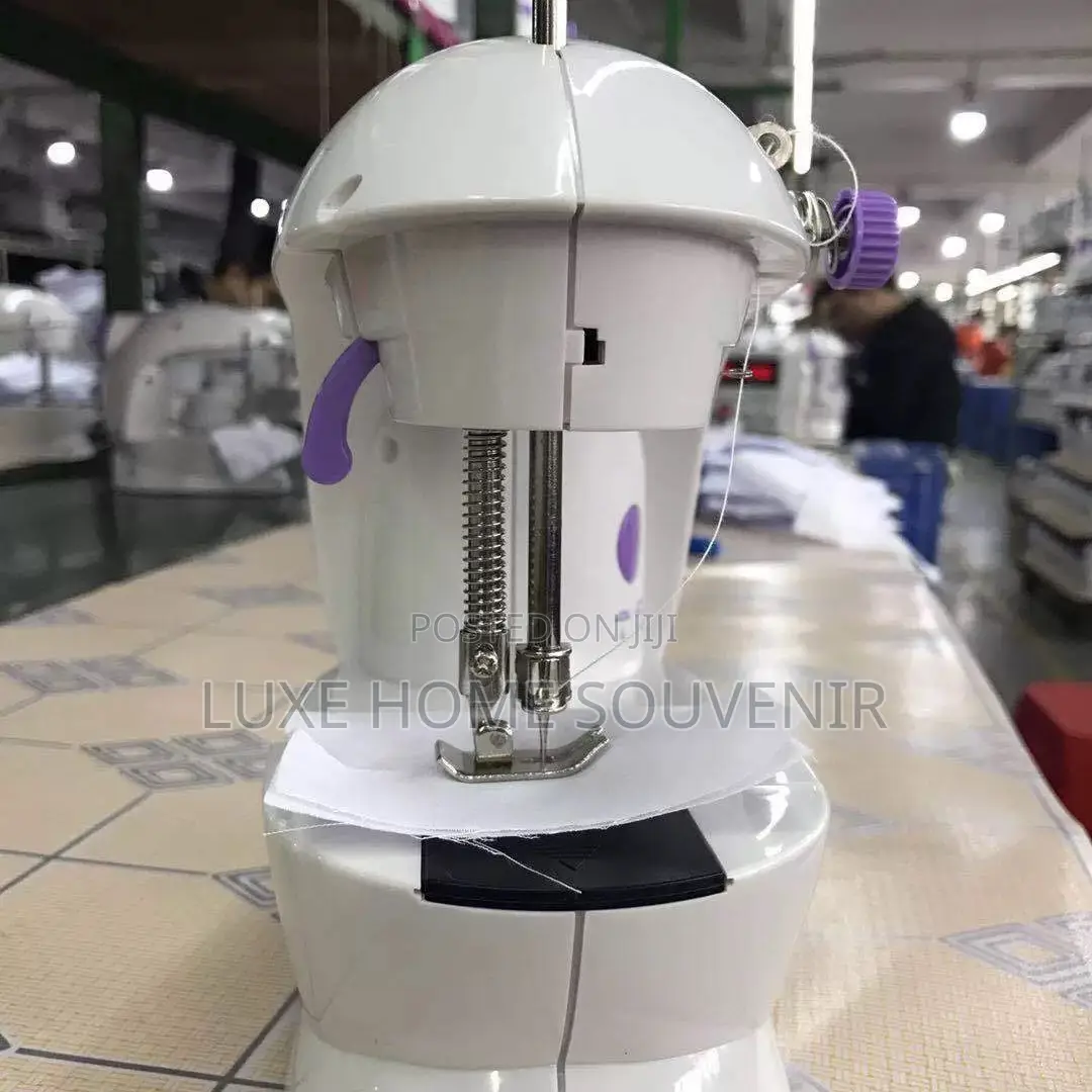 Mini Sewing Manchine