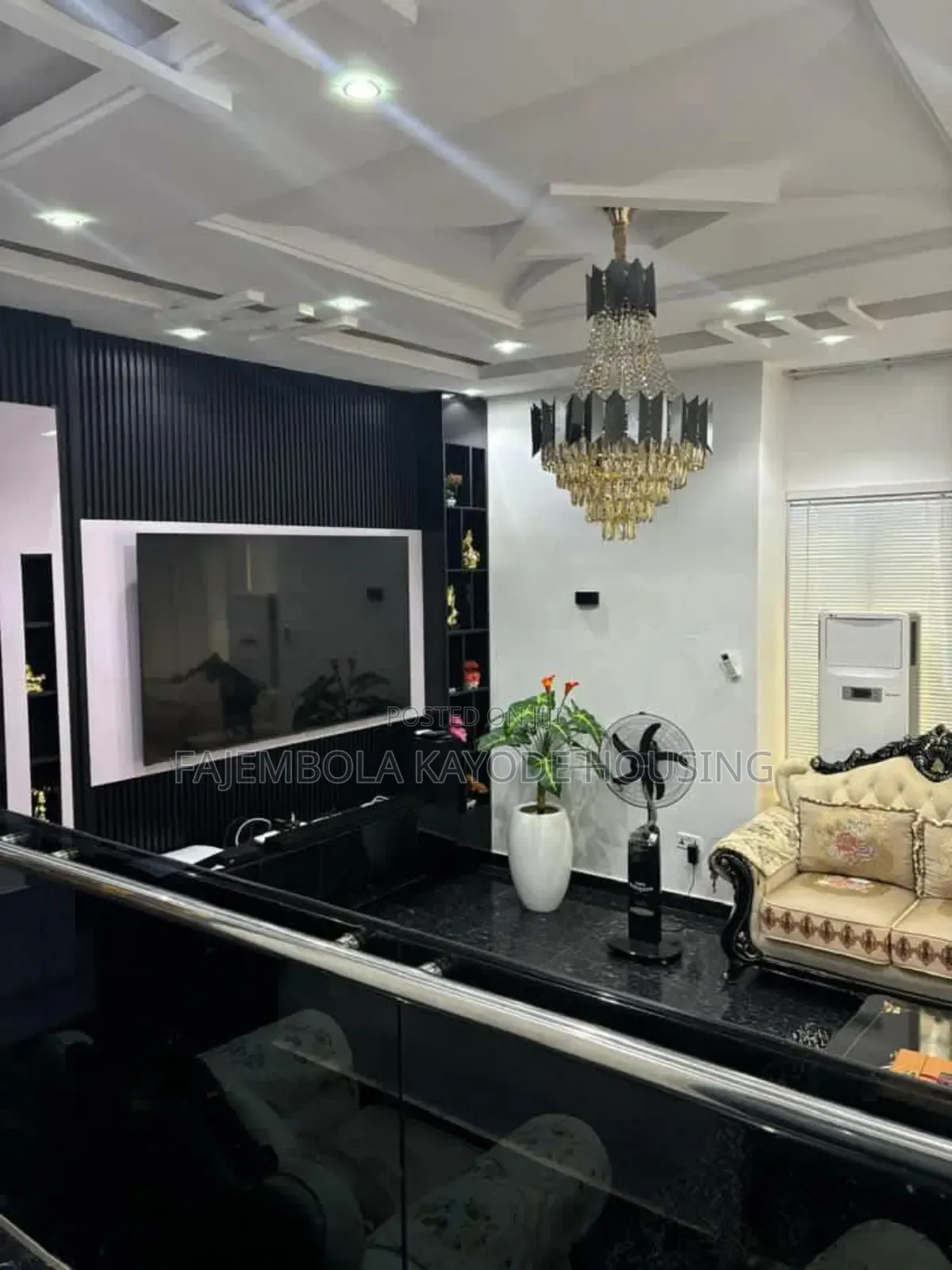 4bdrm Bungalow in Faruku Soka, Ibadan for sale