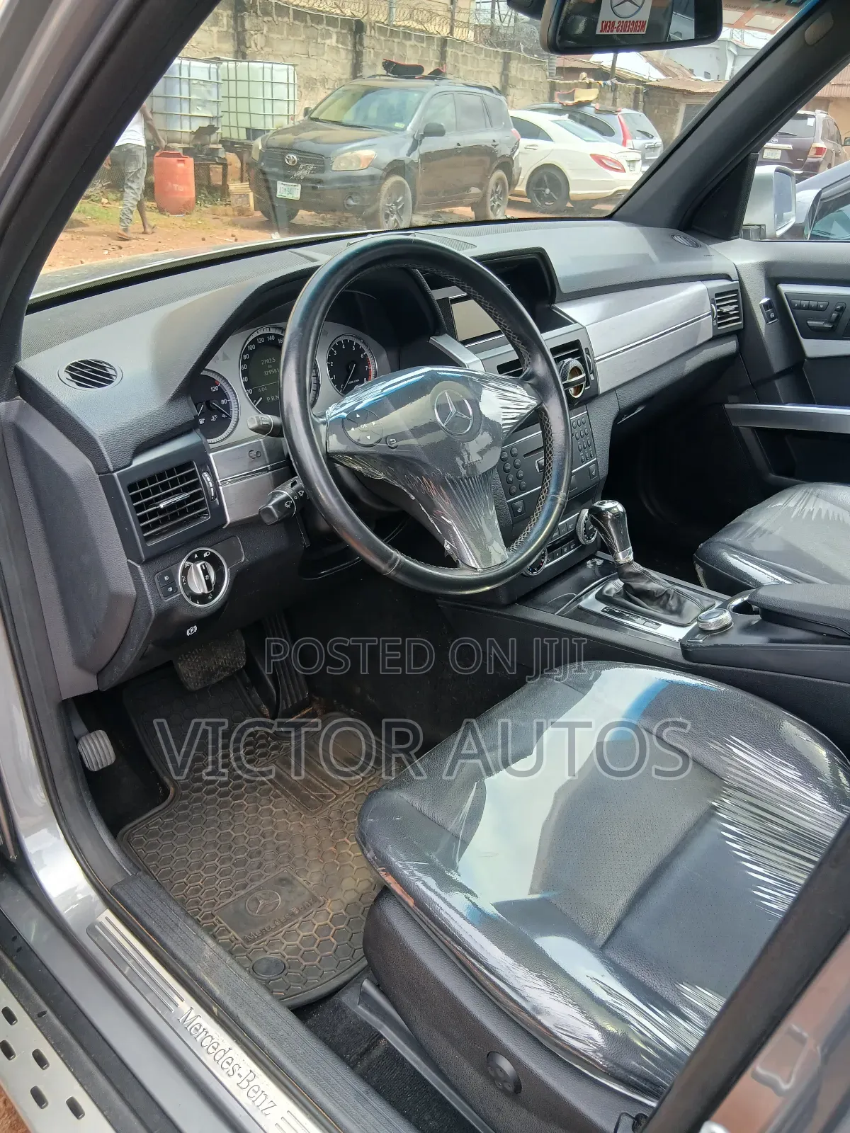 Mercedes-Benz GLK-Class 350 2011 Gray