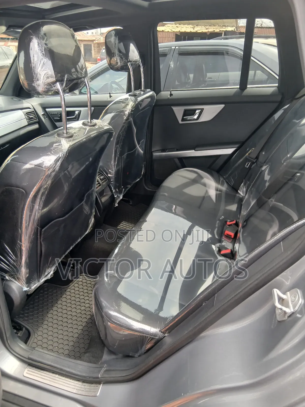 Mercedes-Benz GLK-Class 350 2011 Gray