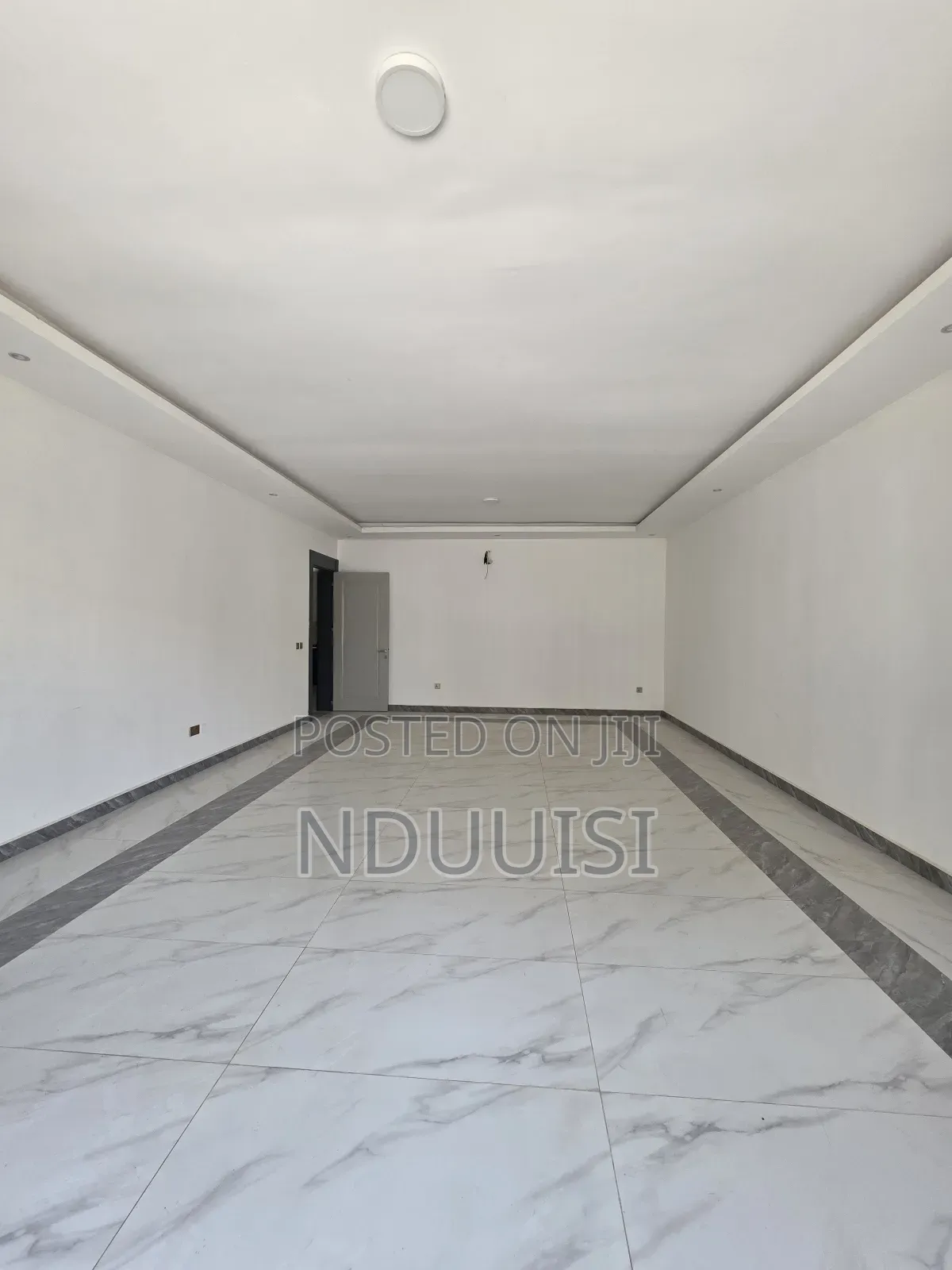 5bdrm Townhouse/Terrace in Jahi for sale