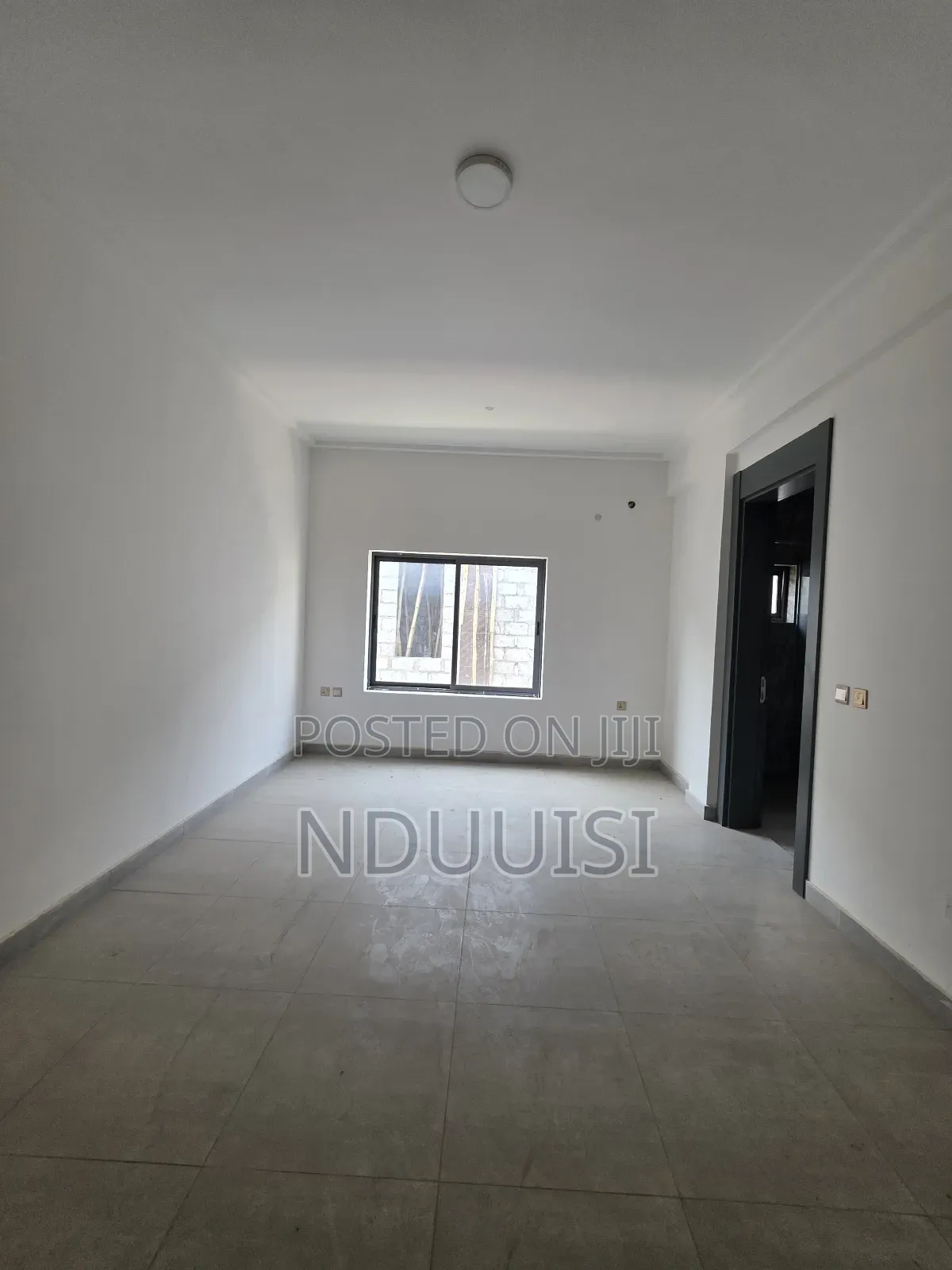5bdrm Townhouse/Terrace in Jahi for sale