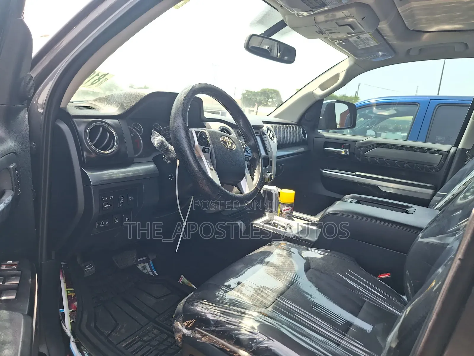 Toyota Tundra 1794 5.7L V8 4x4 CrewMax 5.6 ft. box 145.7 in. WB 2018