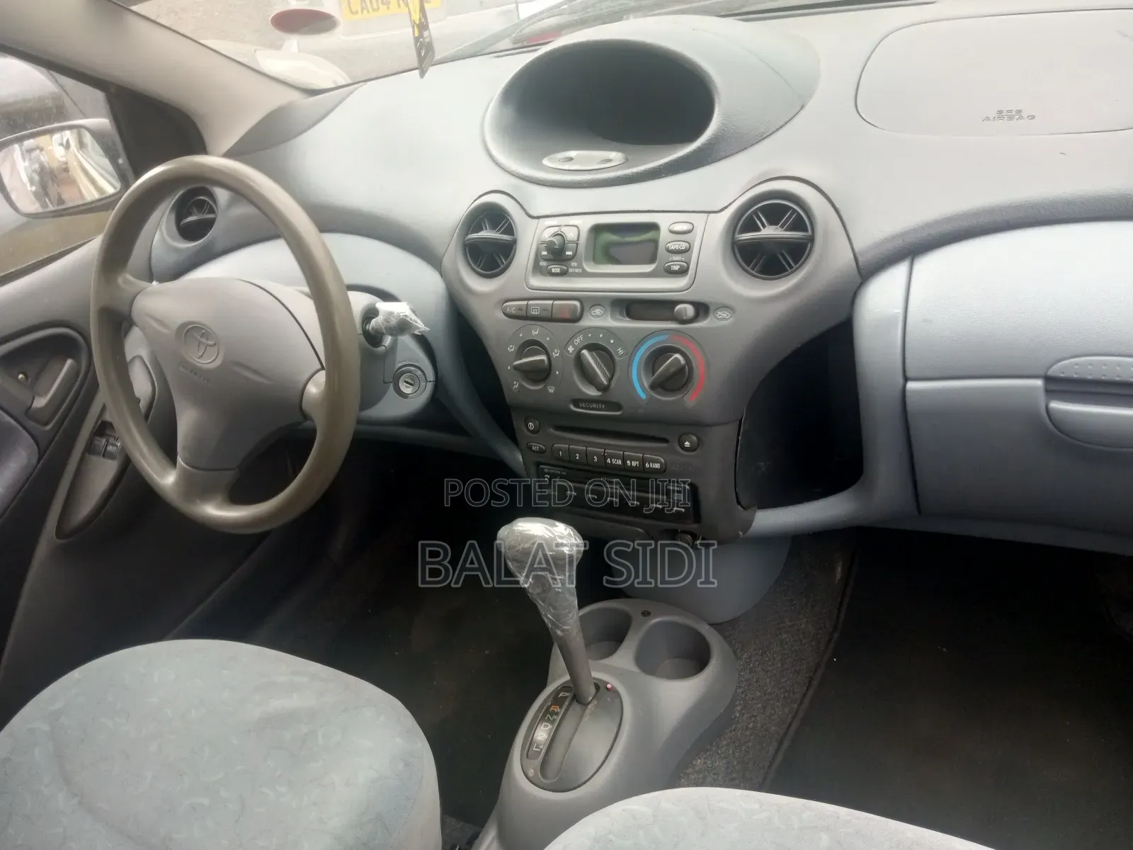 Toyota Yaris 1.3 Sol 2004 Gold