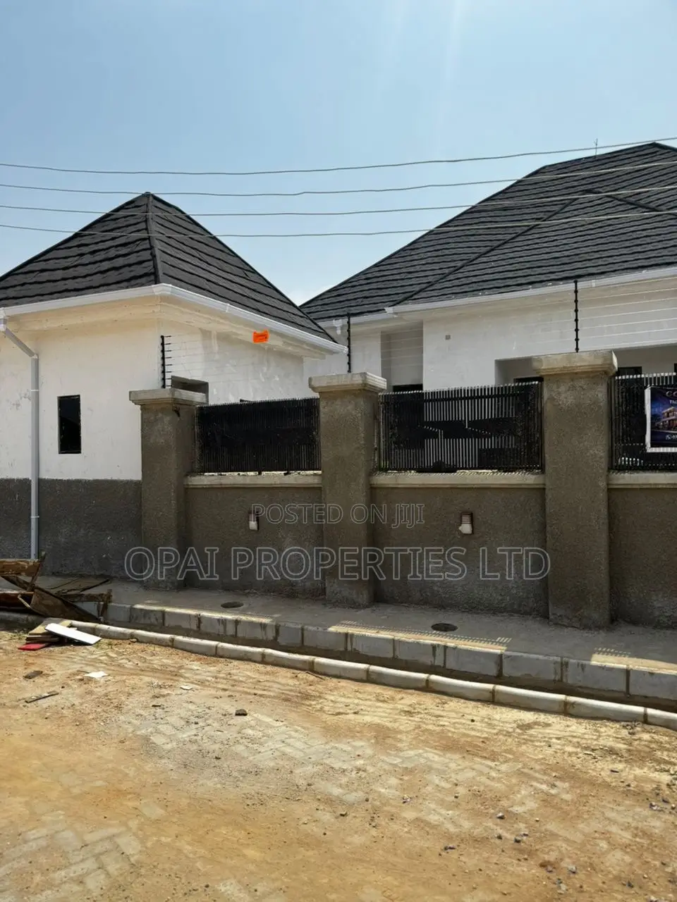Furnished 5bdrm Bungalow in Efab Queens, Dape for sale