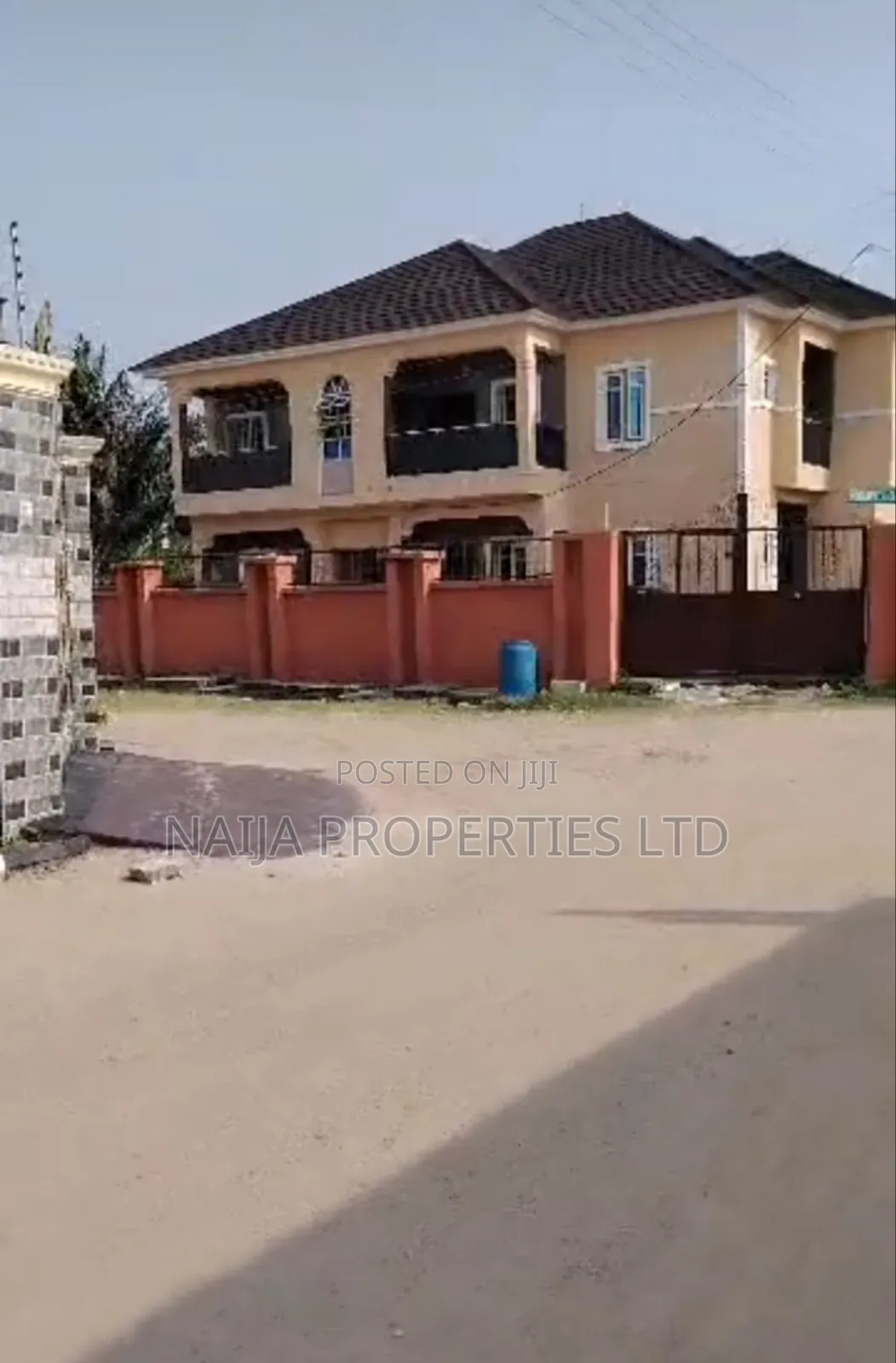 3bdrm Block of Flats in Gbetu, Awoyaya for sale