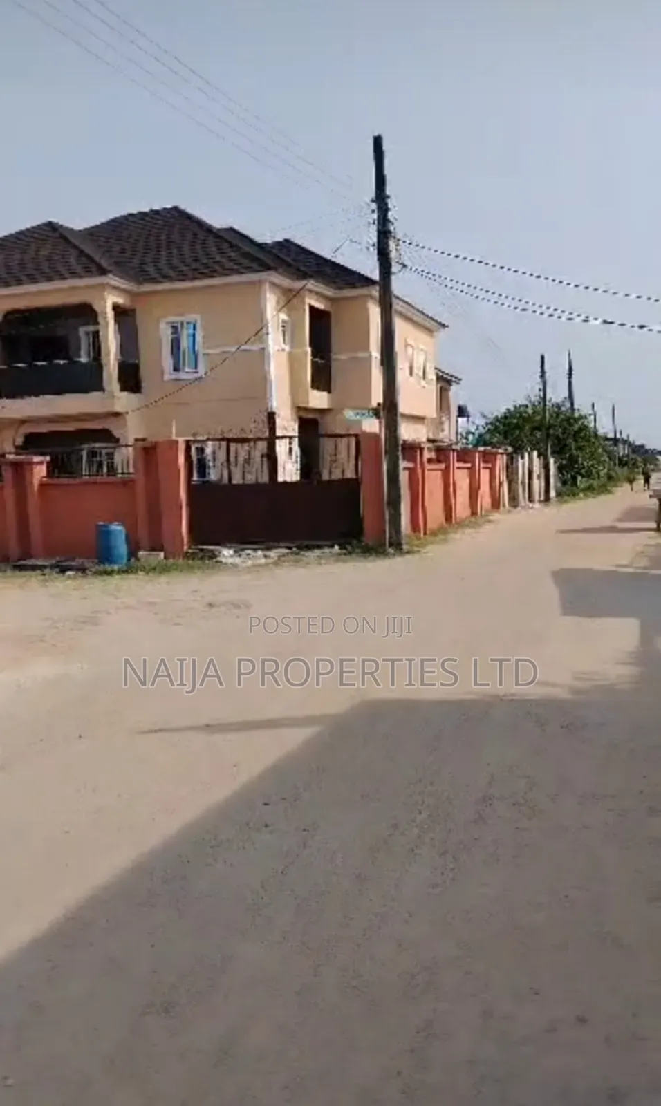3bdrm Block of Flats in Gbetu, Awoyaya for sale