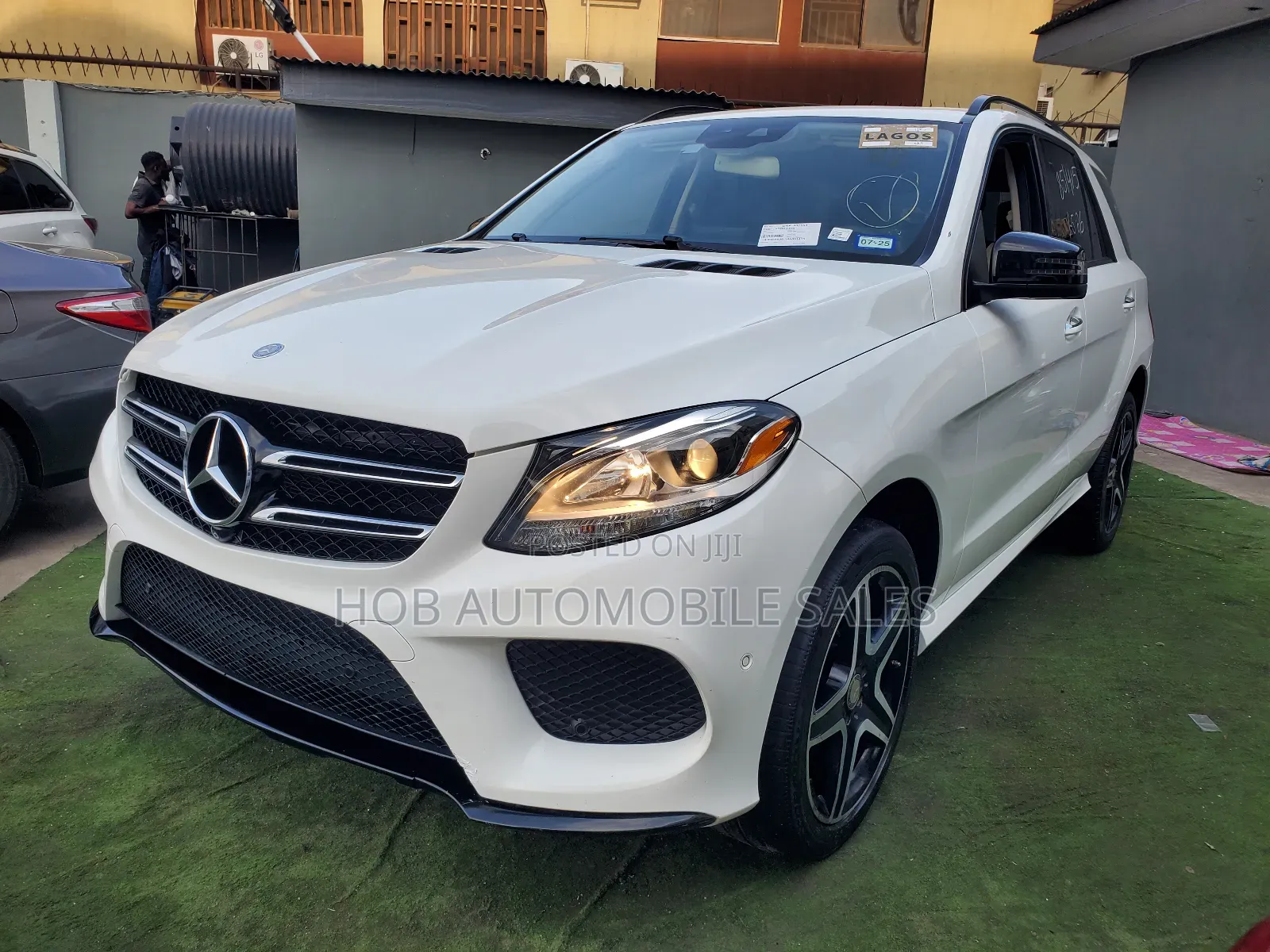 Mercedes-Benz GLE-Class GLE 320 4MATIC 2017 White
