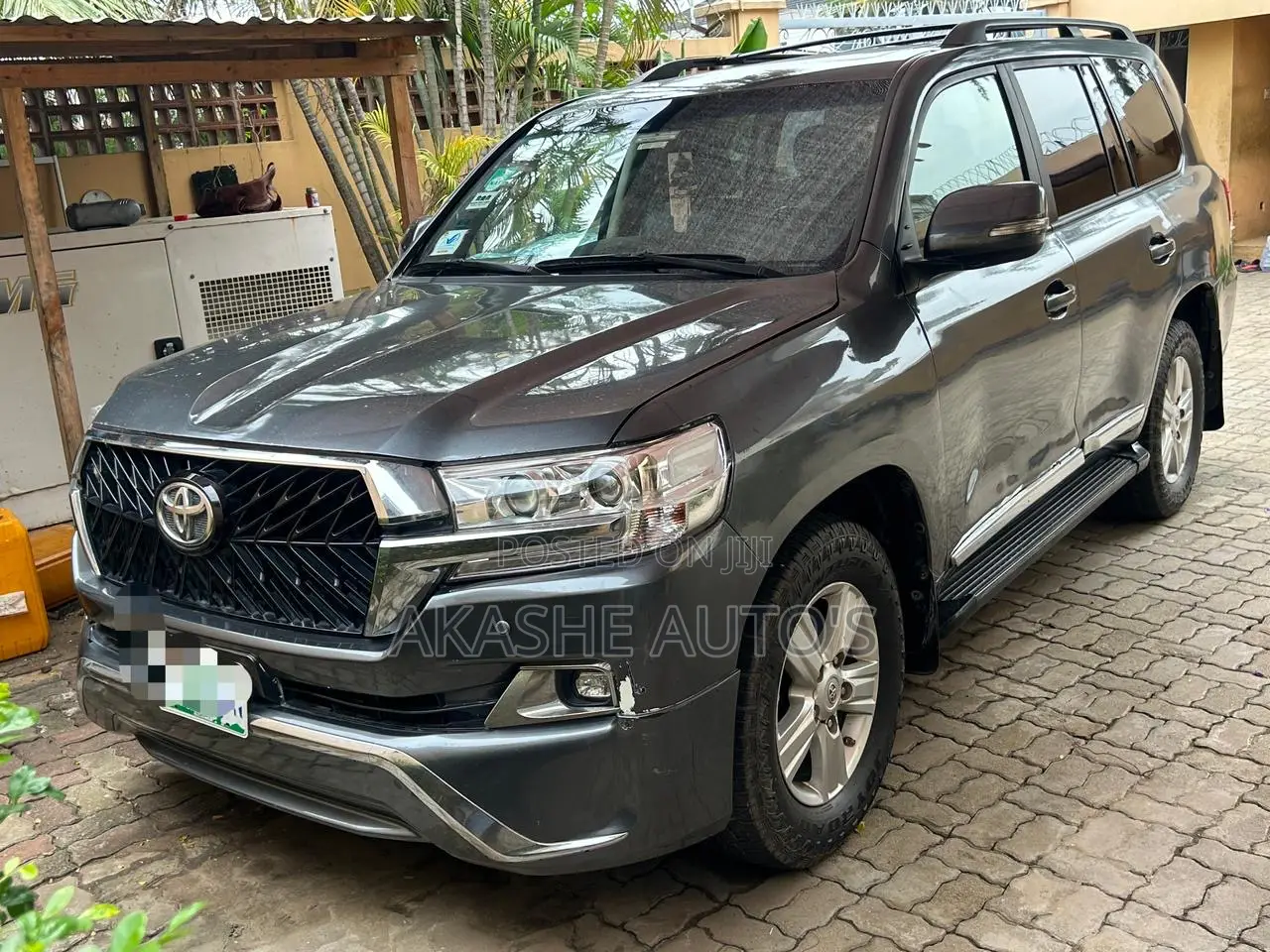 Toyota Land Cruiser 4.5 V8 VXR 2013 Gray