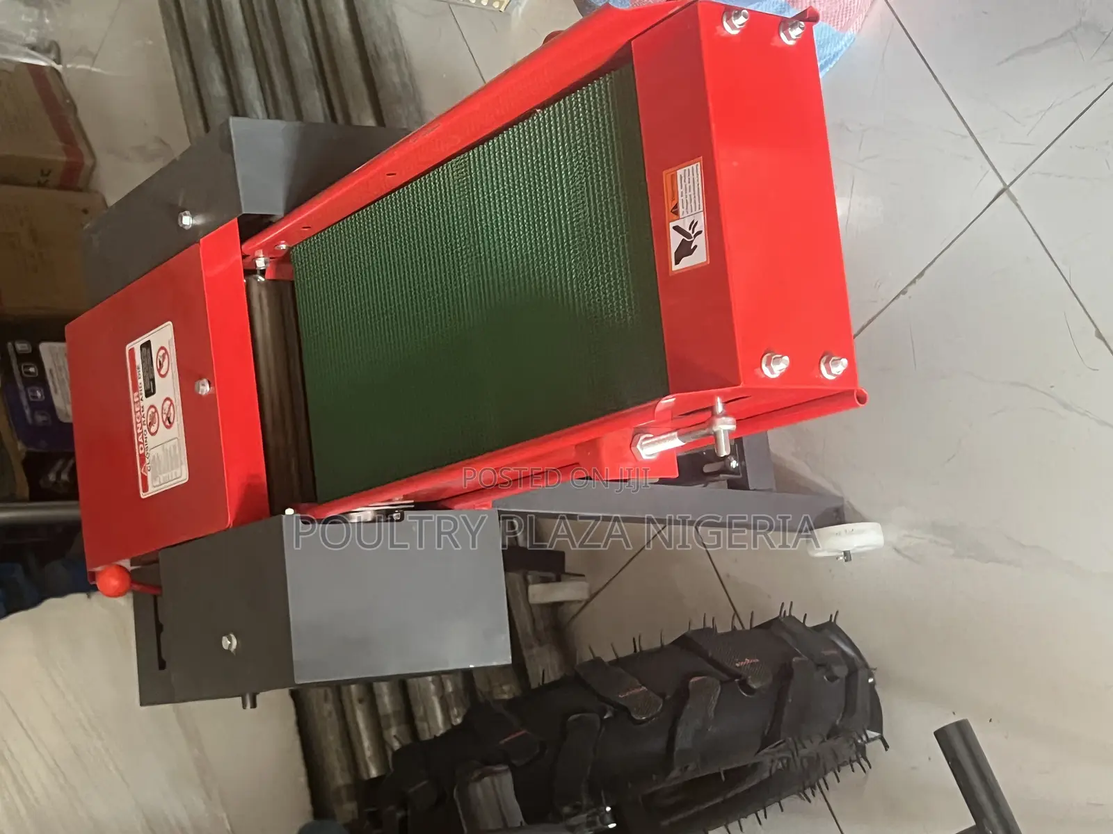 Forage Chopper With Conveyor