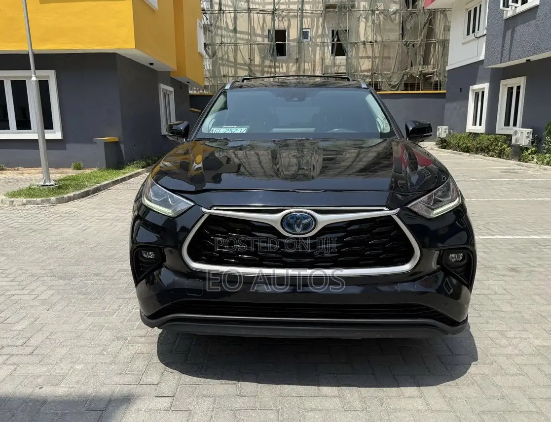 Toyota Highlander Platinum AWD 2024 Black