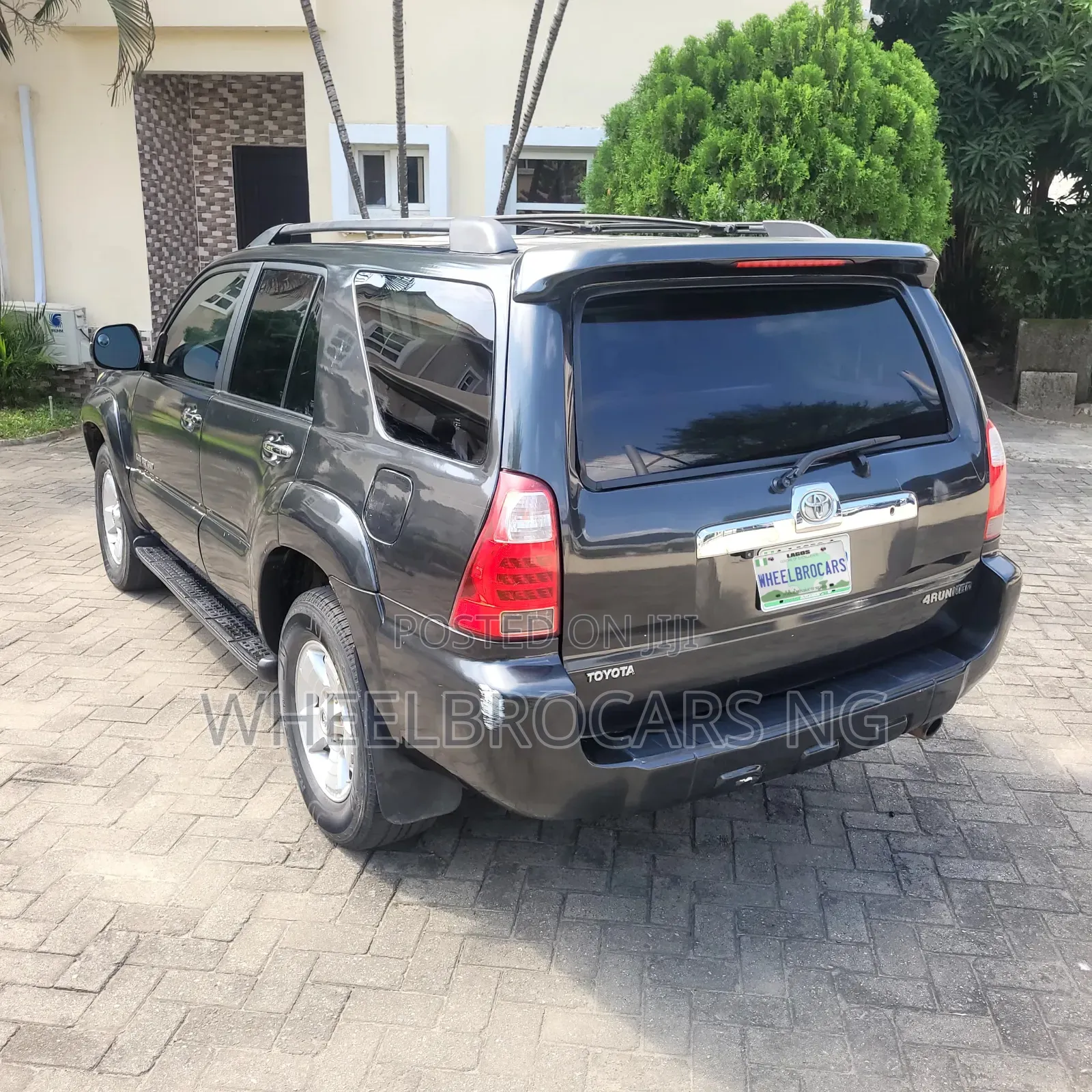 Toyota 4-Runner Limited V6 2009 Black