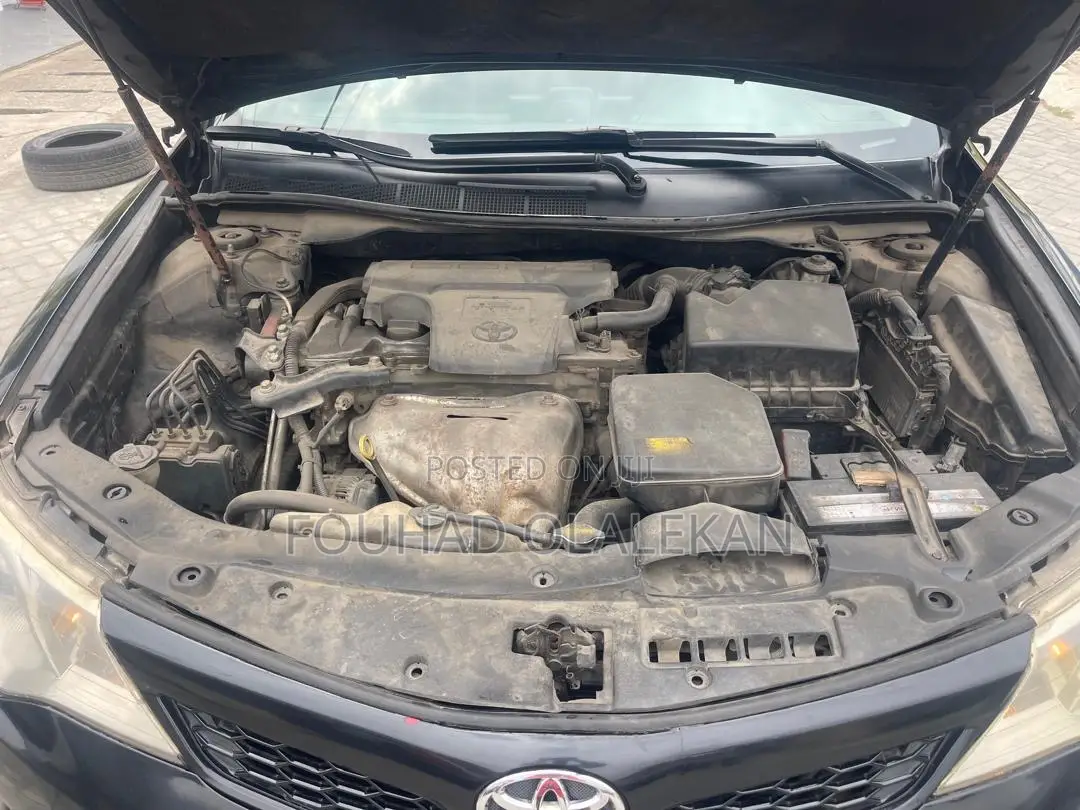 Toyota Camry SE 4dr Sedan (2.5L 4cyl 6A) 2013 Black