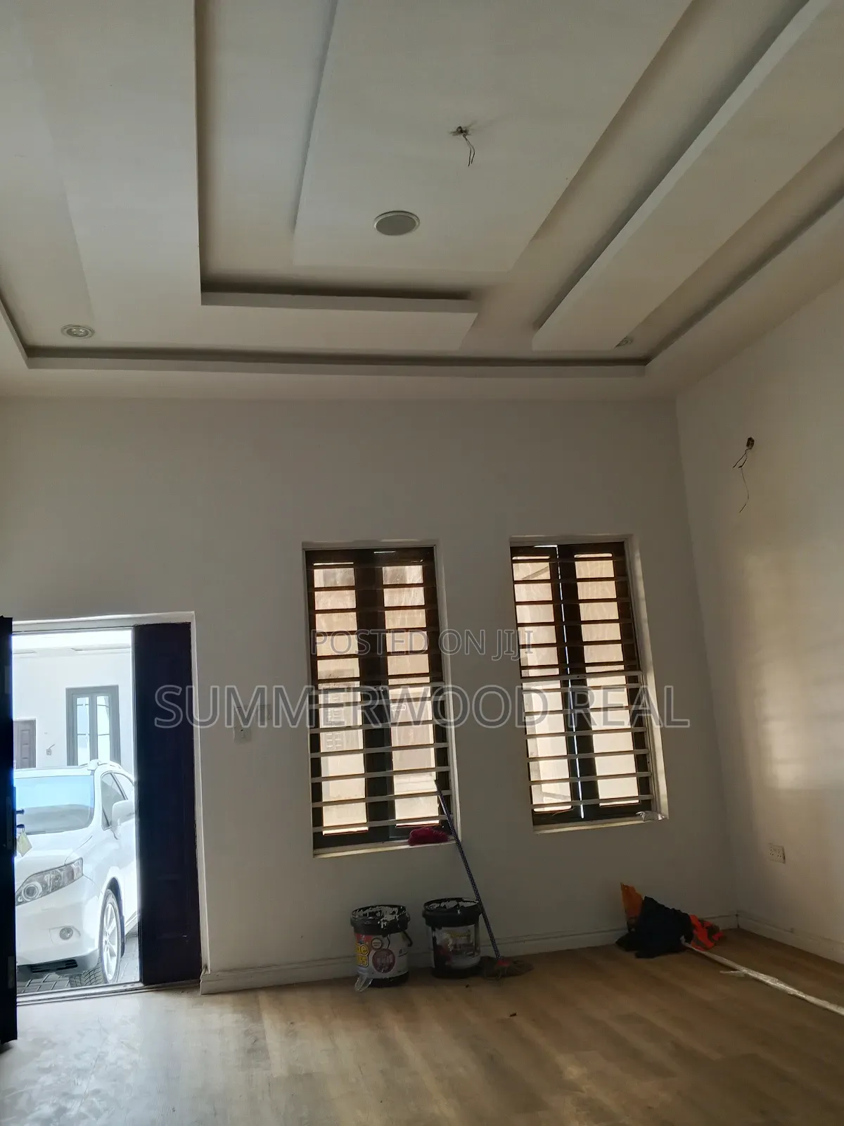 4bdrm Duplex in Ikota Villa Estate for rent